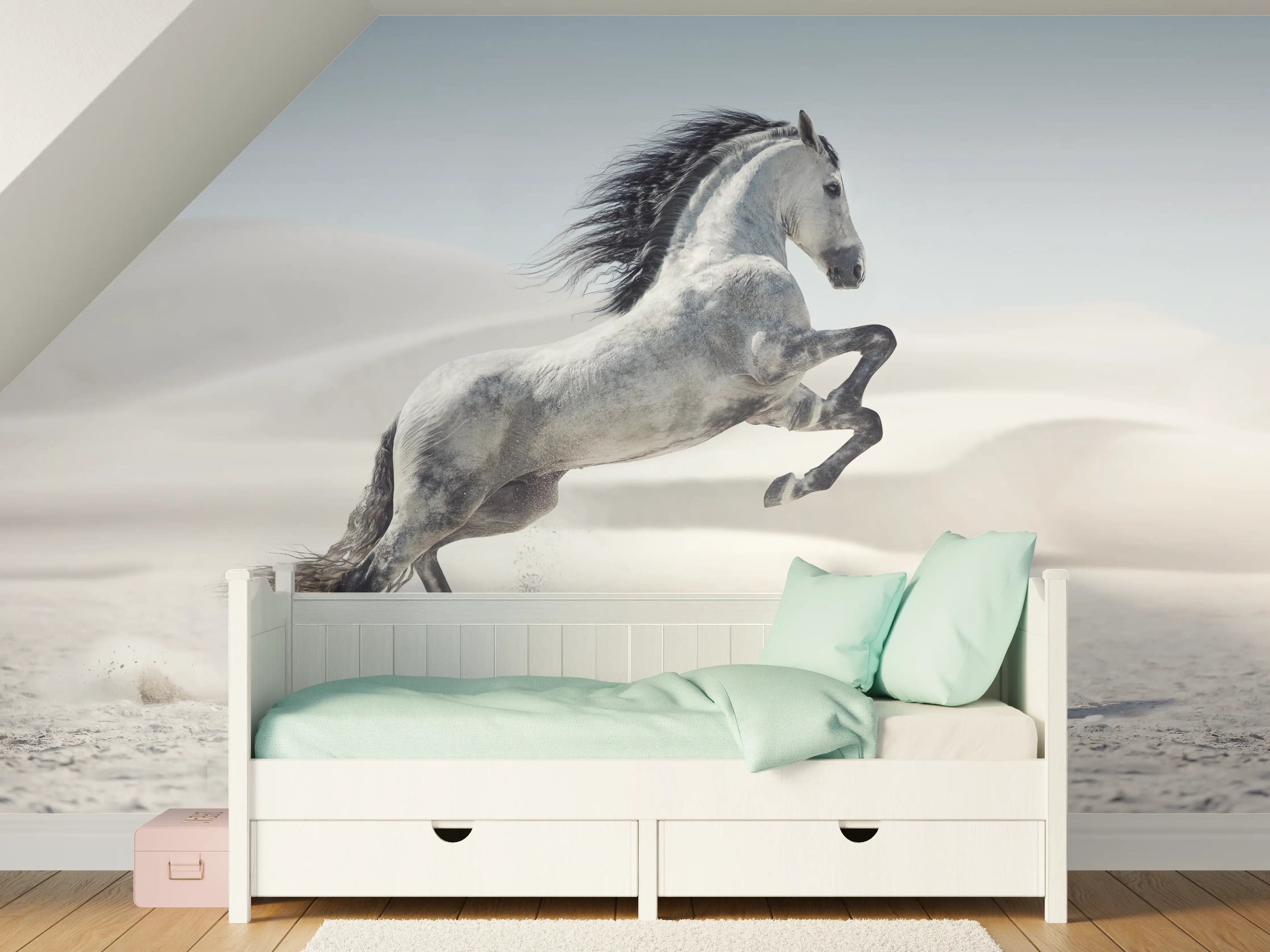 Kinderzimmer Wandgestaltung - Galoppierendes weißes Pferd