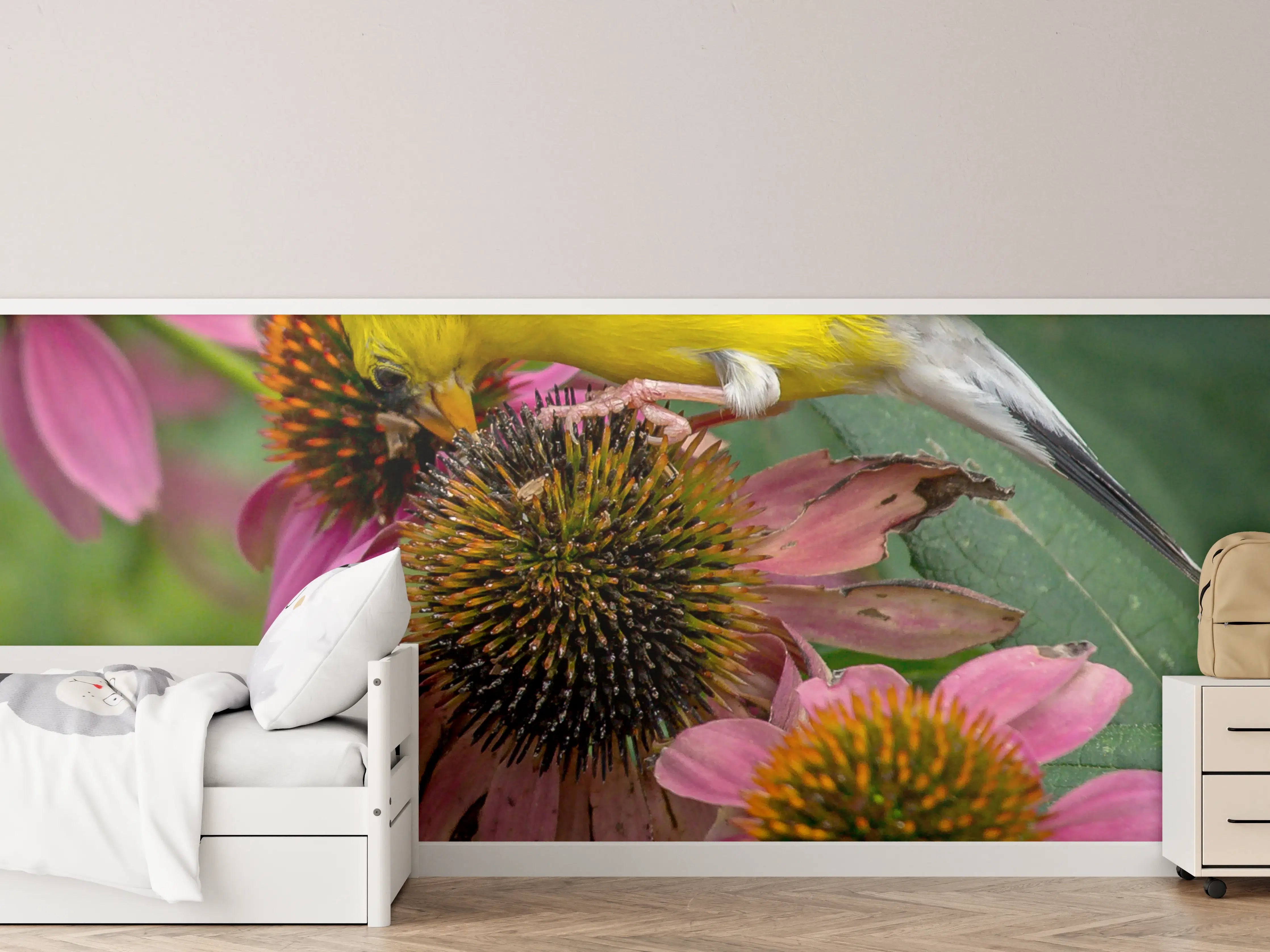 Kinderzimmer Wandgestaltung - Gelber Vogel auf Pinken Blumen