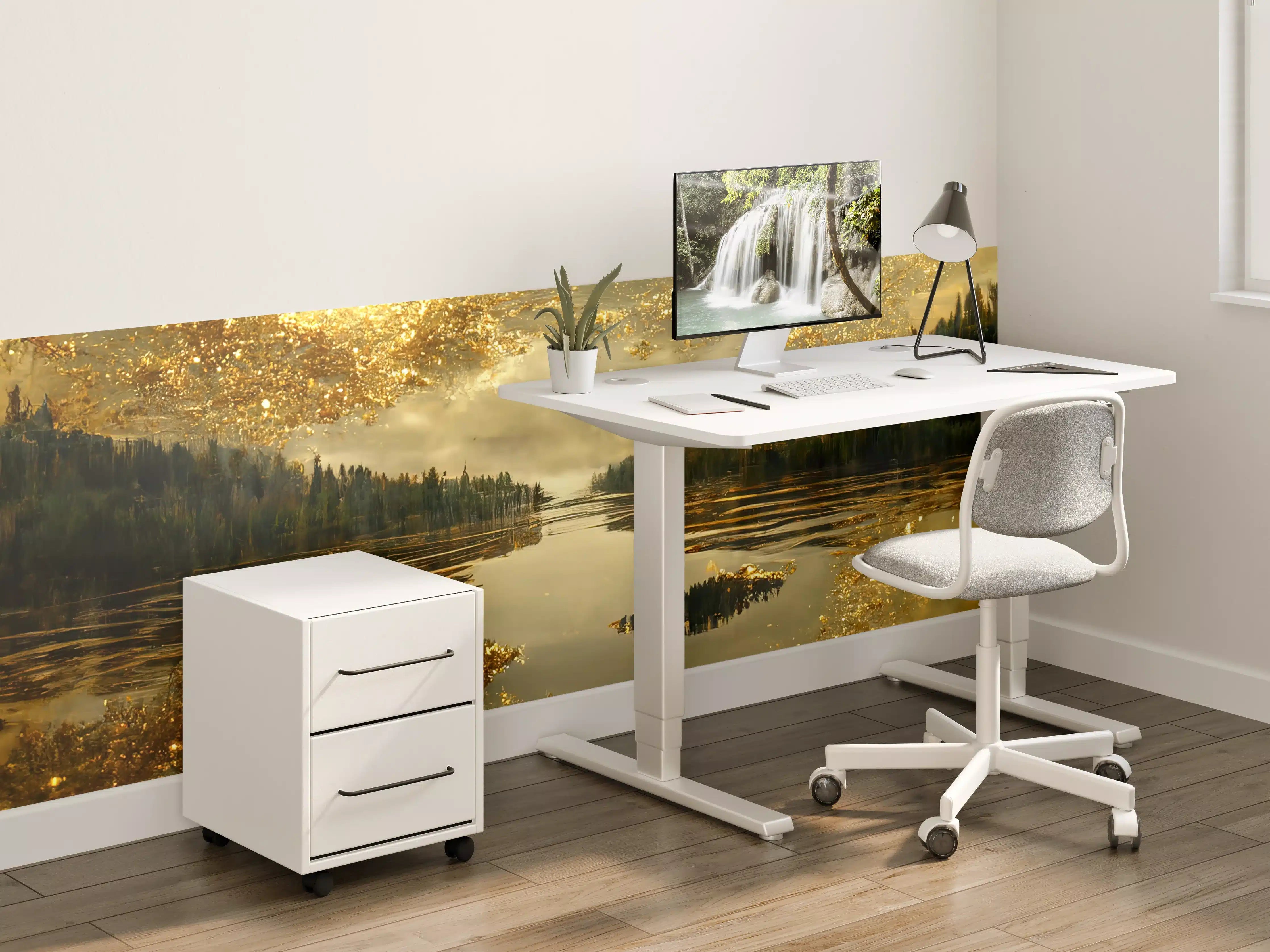 Kinderzimmer Wandgestaltung - Goldene Spiegelung auf ruhigem Fluss bei Nebel