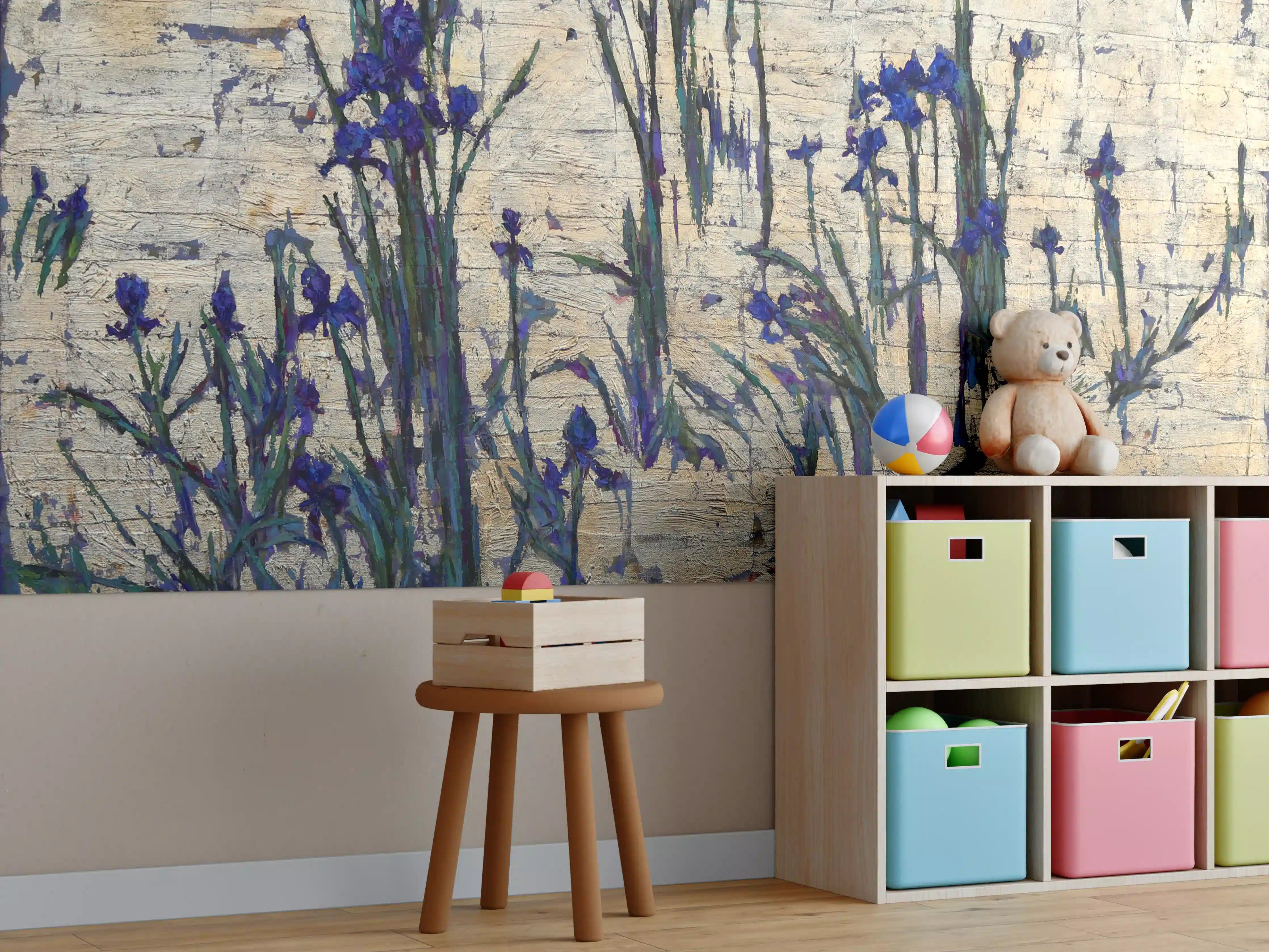 Kinderzimmer Wandgestaltung - Goldener Hintergrund mit Violet