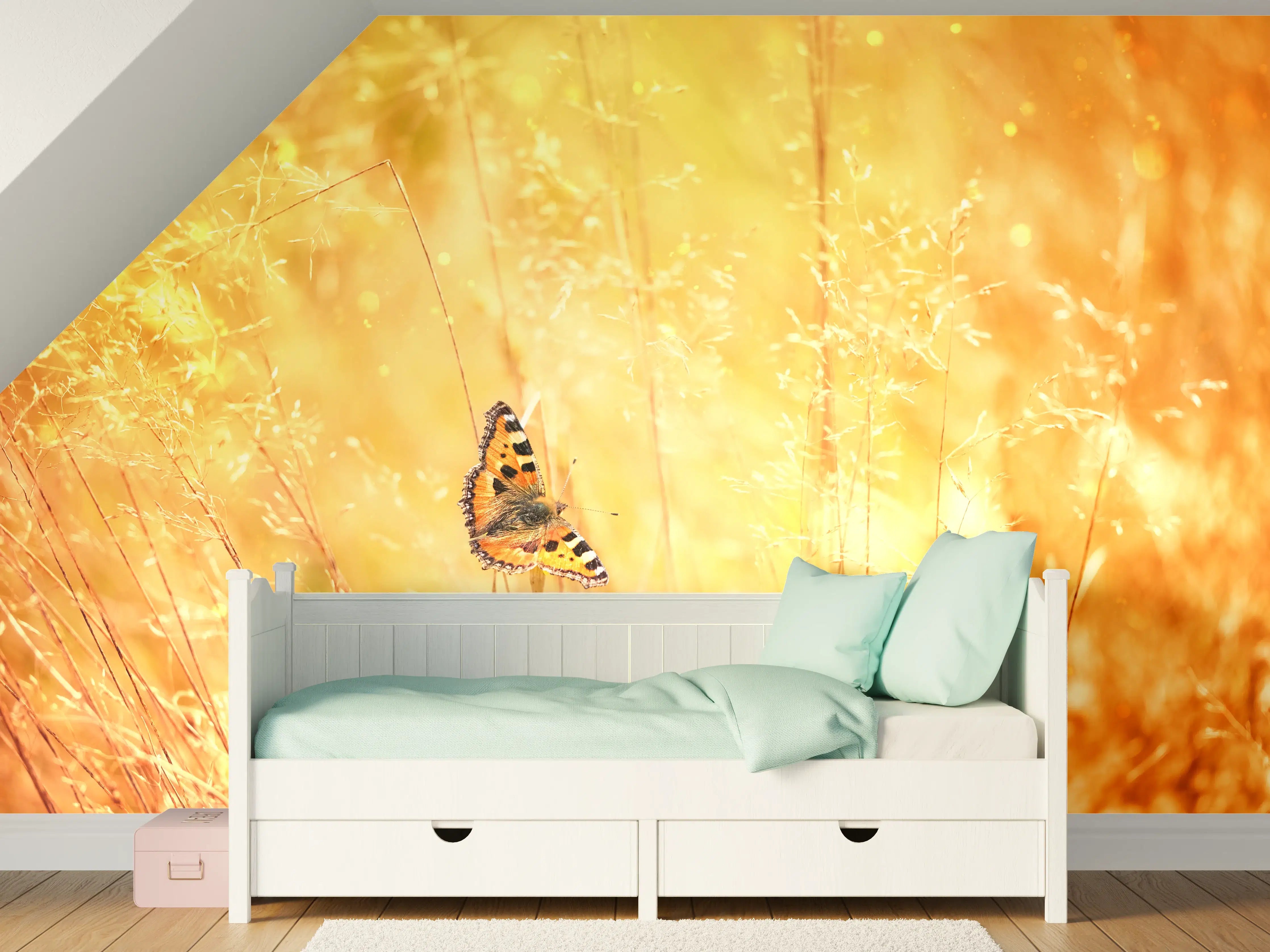 Kinderzimmer Wandgestaltung - Goldener Sonnenuntergang mit Schmetterling