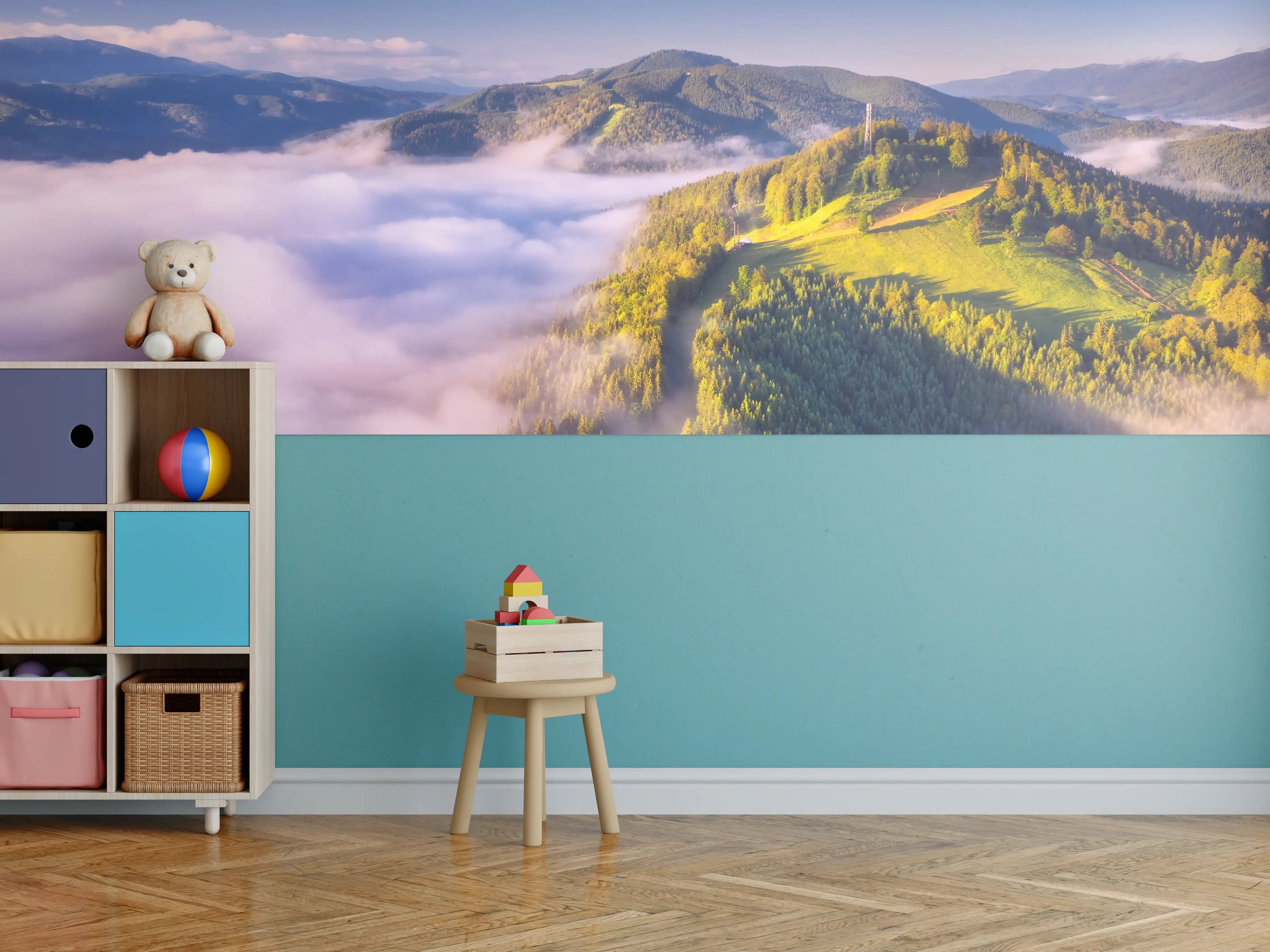 Kinderzimmer Wandgestaltung - Graue Wolken über weißen Gipfeln