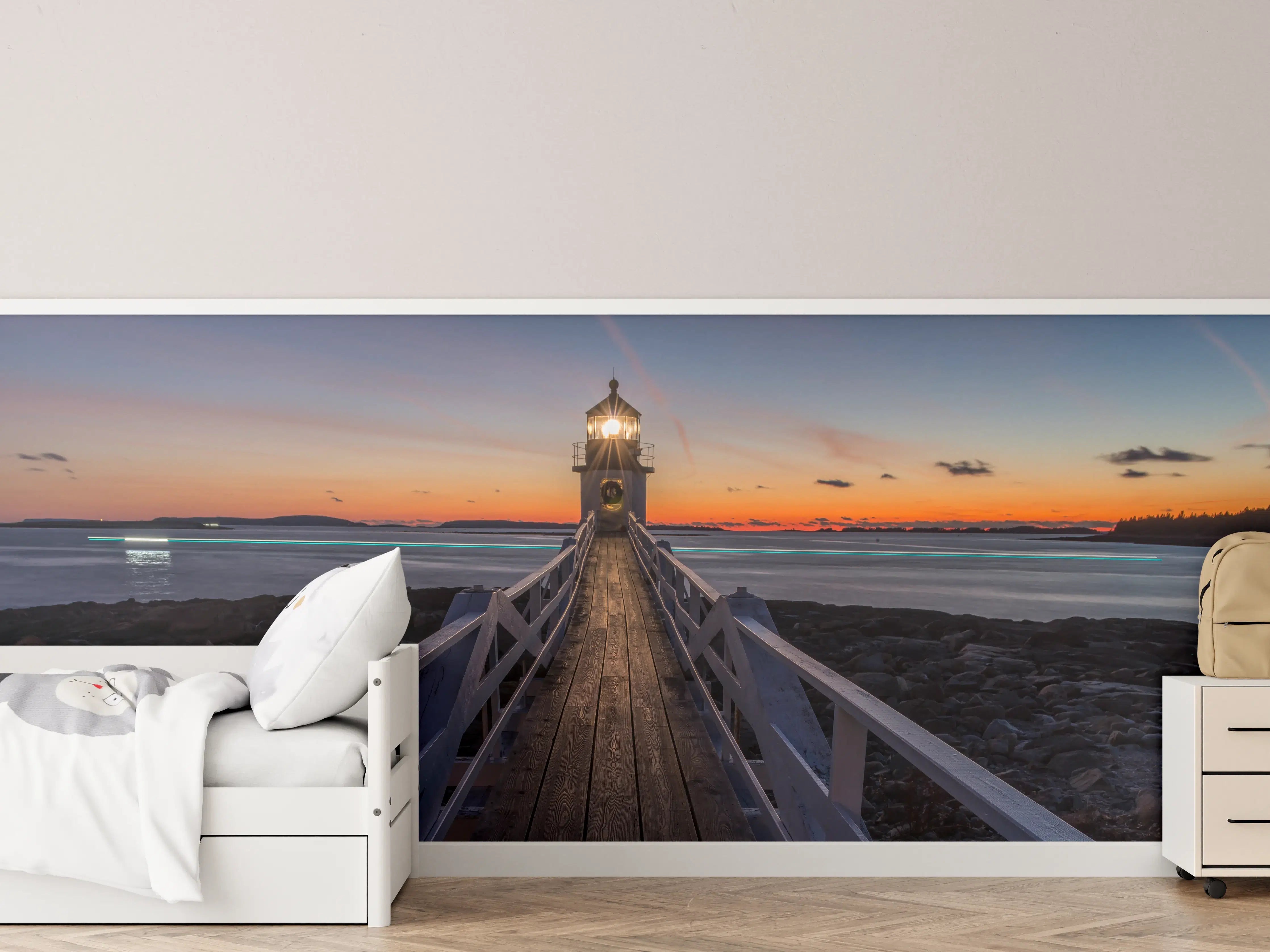Kinderzimmer Wandgestaltung - Grauer Leuchtturm im Abendlicht