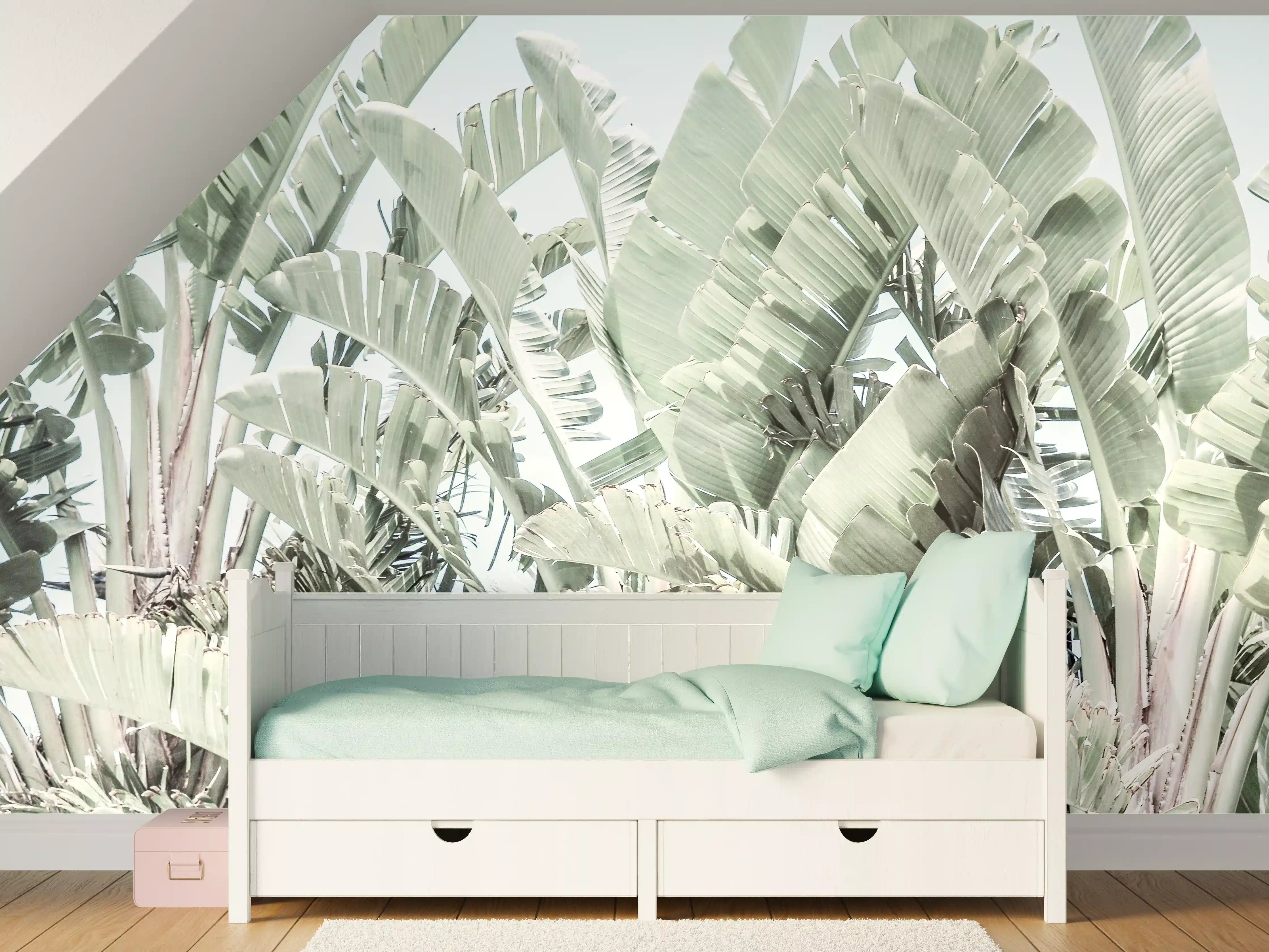 Kinderzimmer Wandgestaltung - Grün-Weiße Palmenblätter