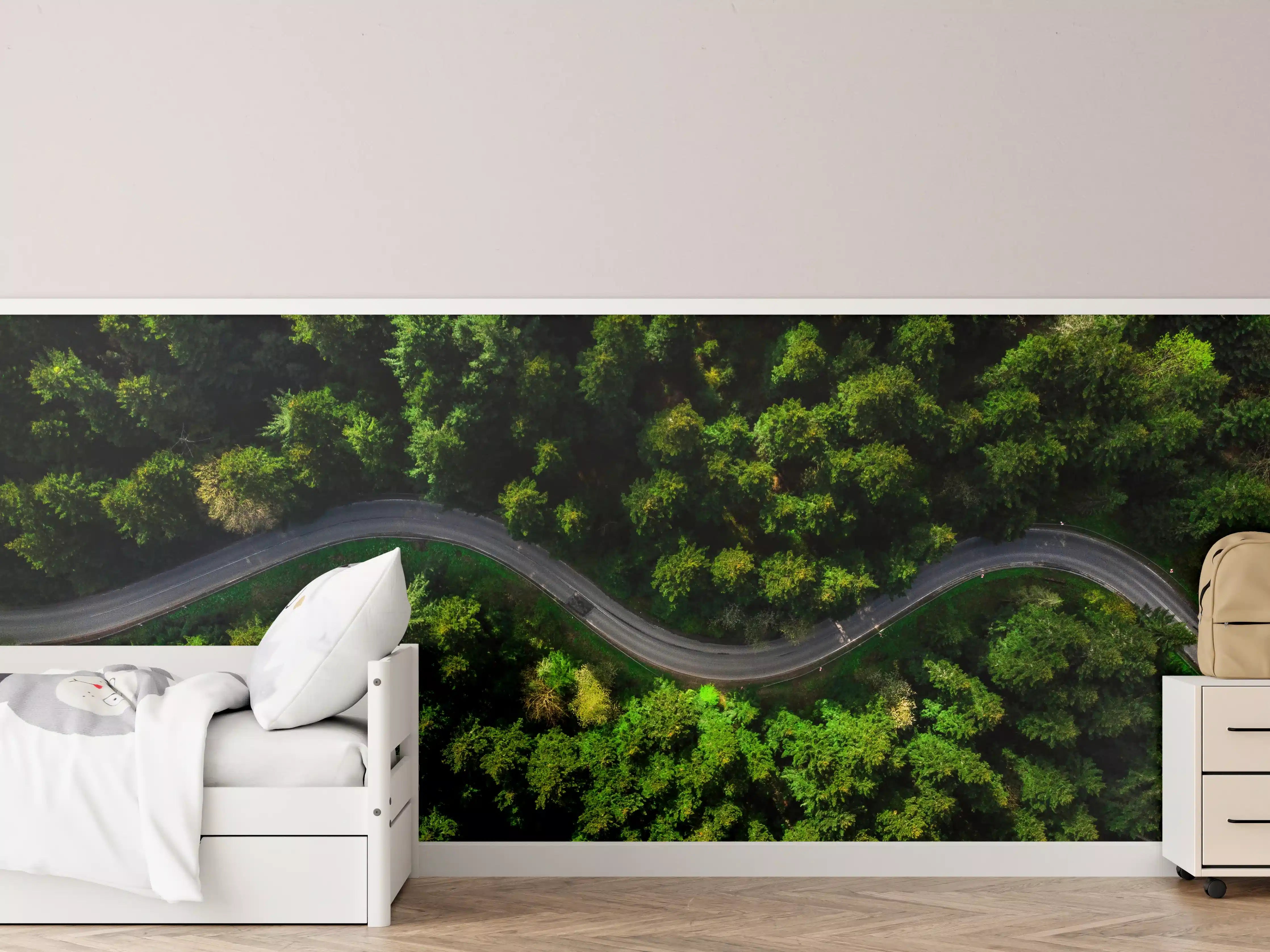 Kinderzimmer Wandgestaltung - Grüner Waldweg in Kurven