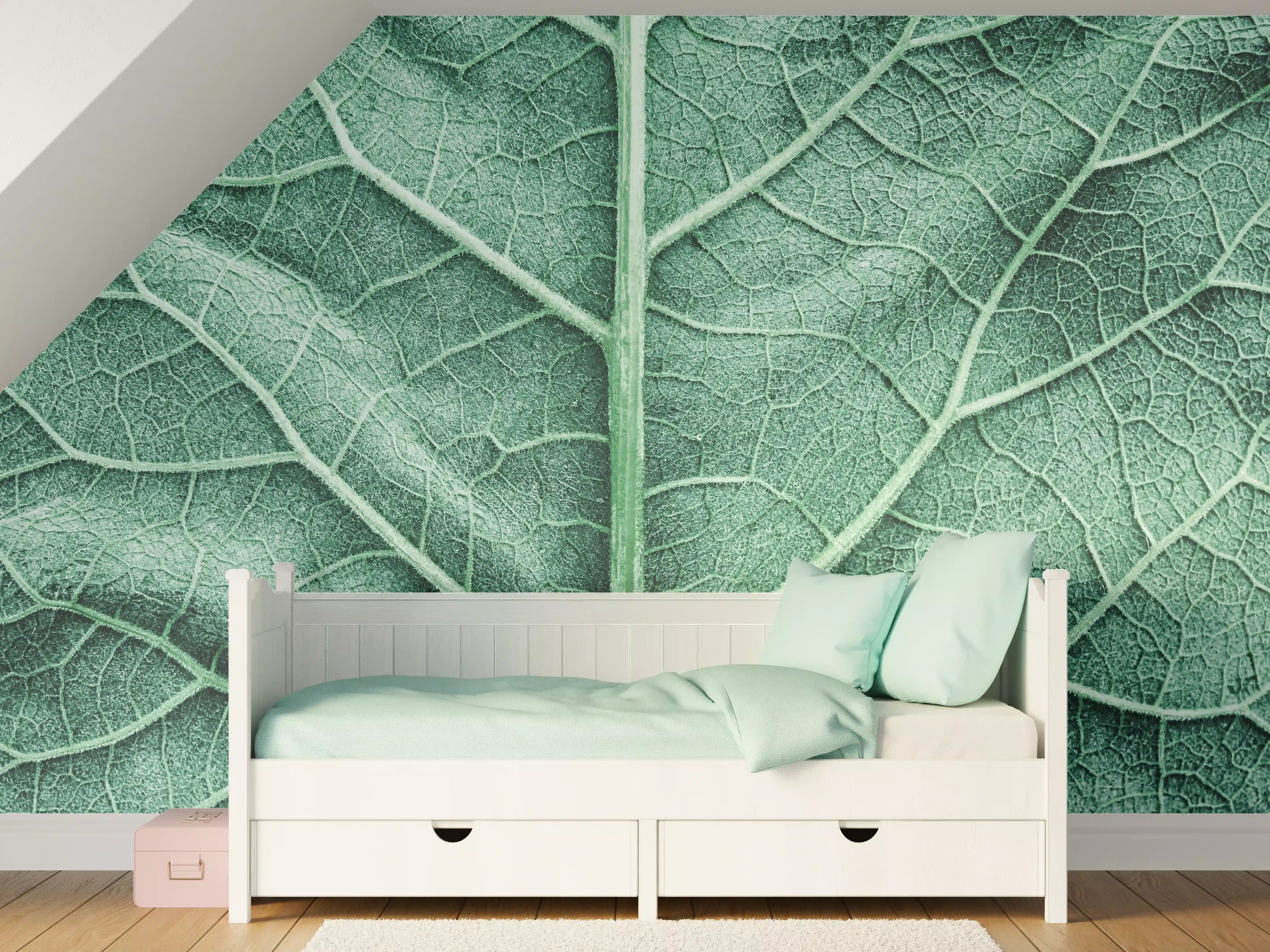 Kinderzimmer Wandgestaltung - Grünes Blättermuster mit feiner Struktur