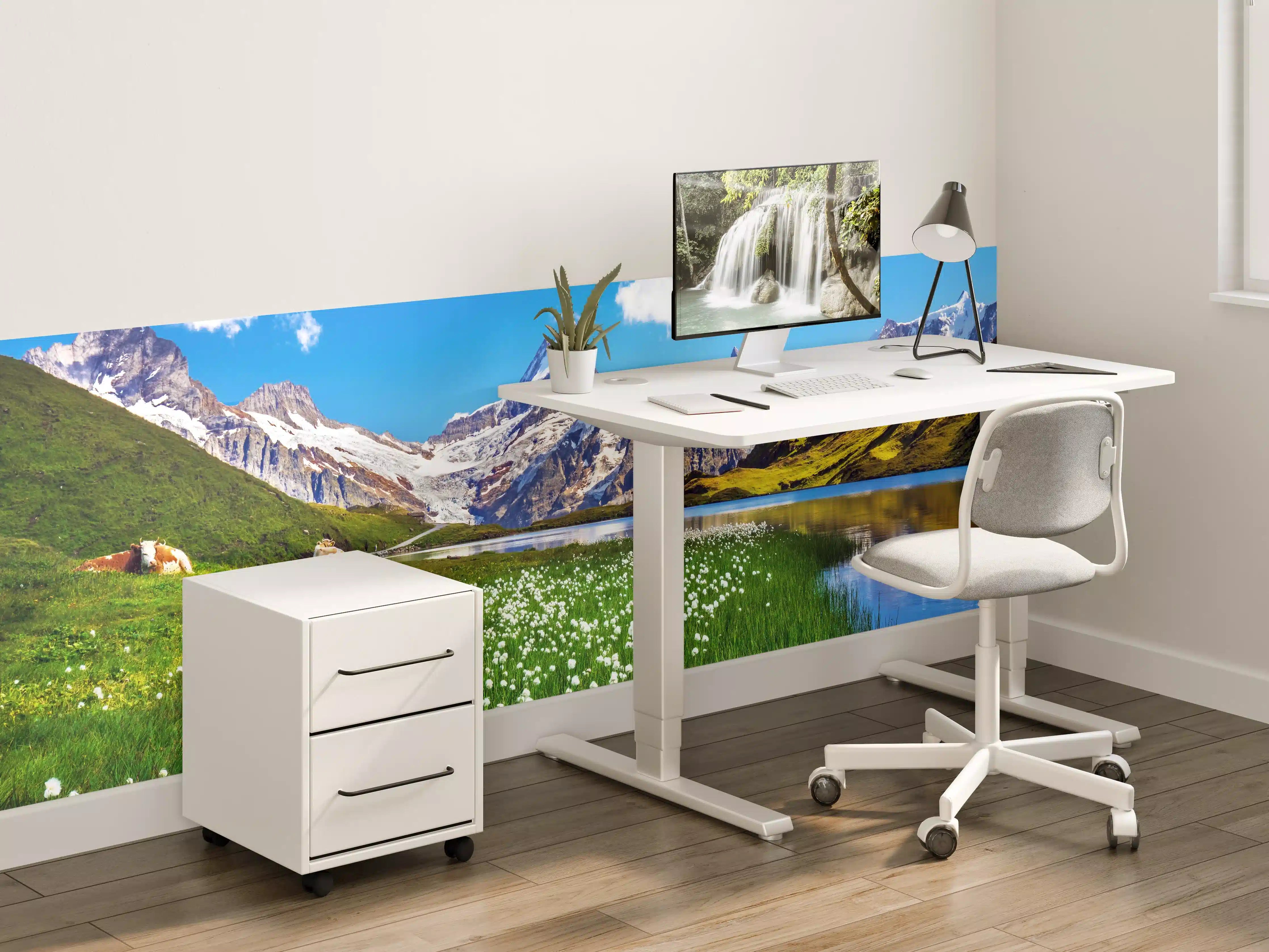 Kinderzimmer Wandgestaltung - Heitere Aussicht auf die Berner Alpenkette