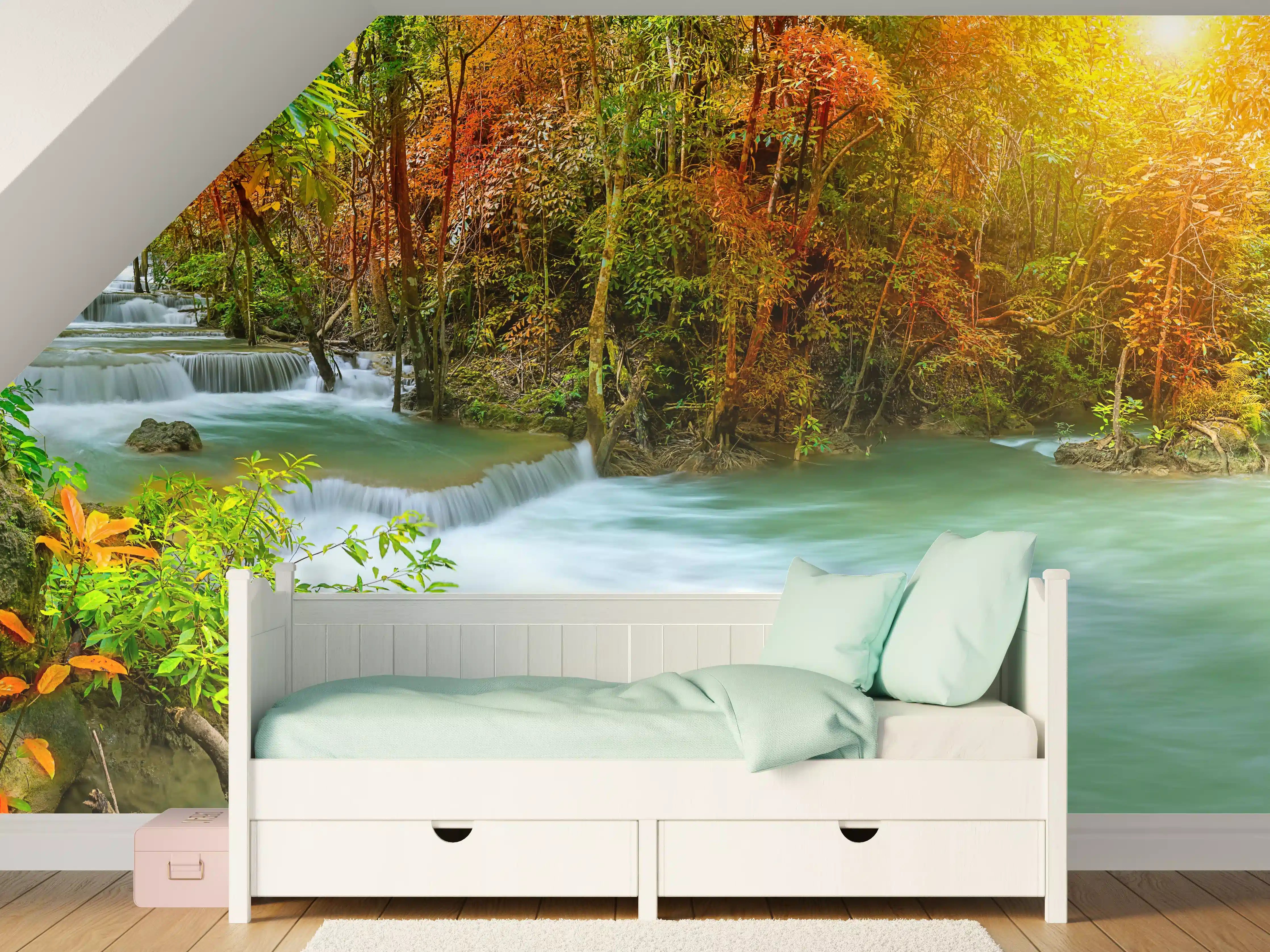 Kinderzimmer Wandgestaltung - Herbstlicher Türkis-Wasserfall