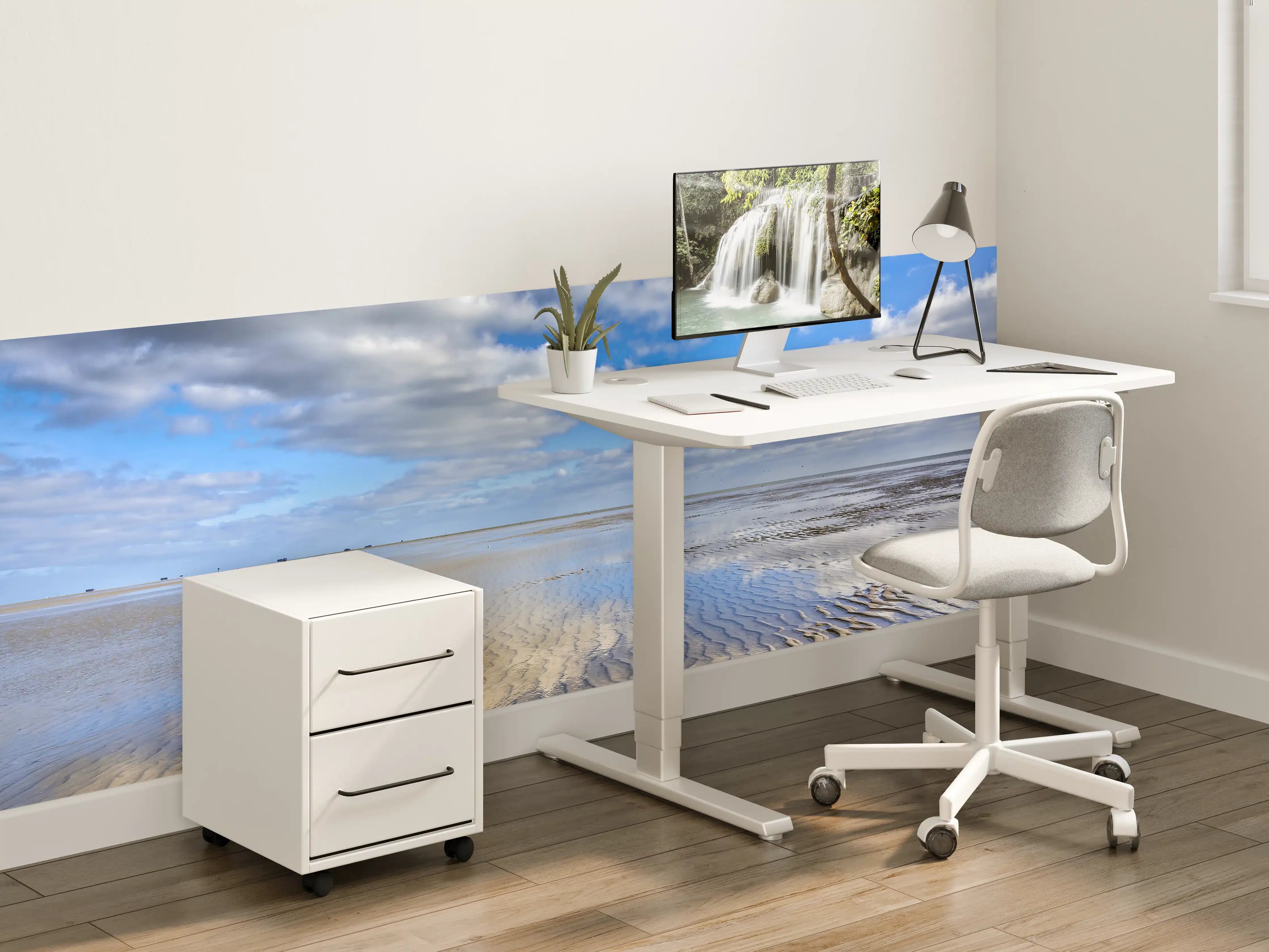 Kinderzimmer Wandgestaltung - Himmel über Watt mit Wolken und Wasserreflexion