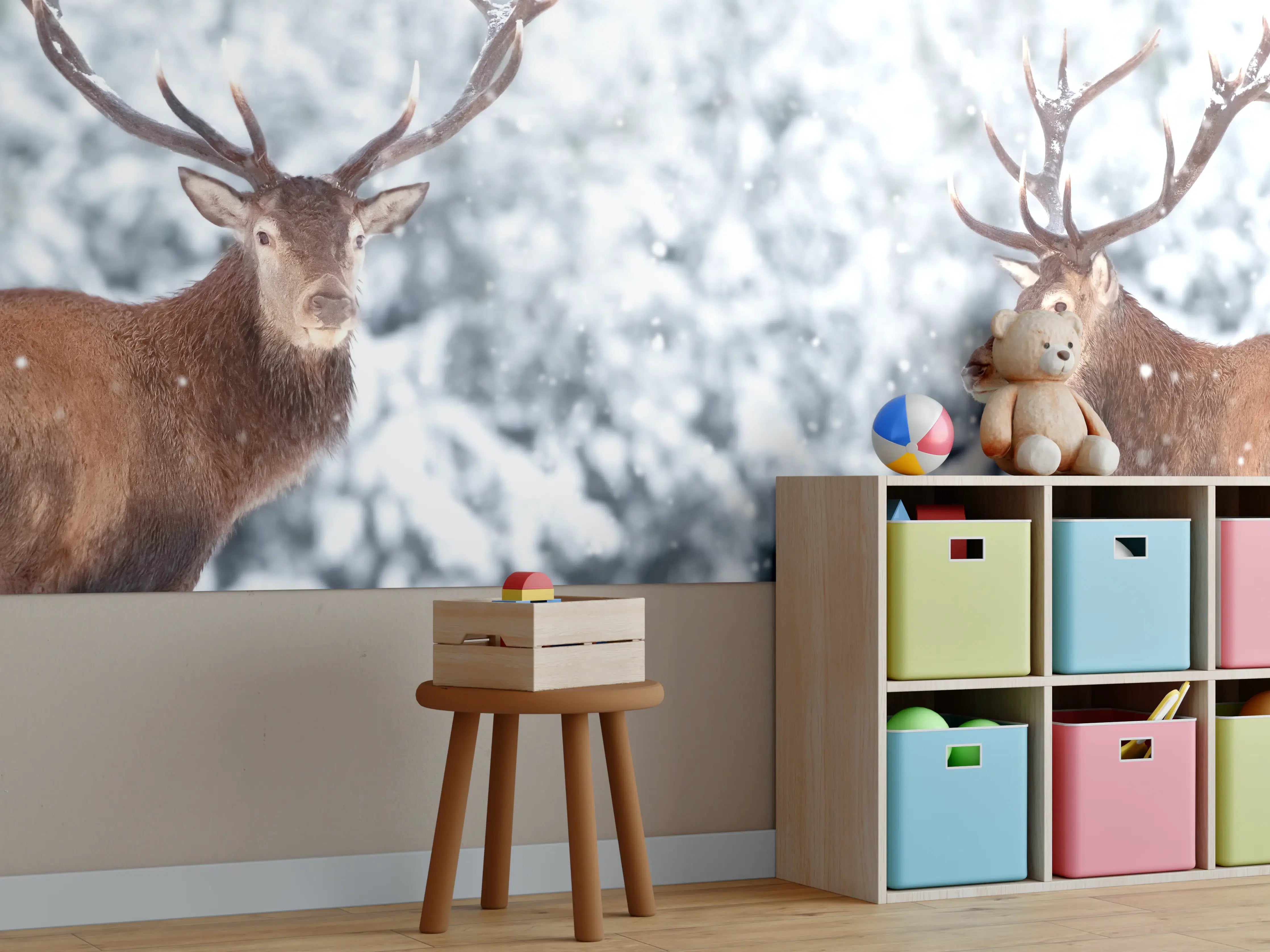 Kinderzimmer Wandgestaltung - Hirsch-Paar im Winterwald