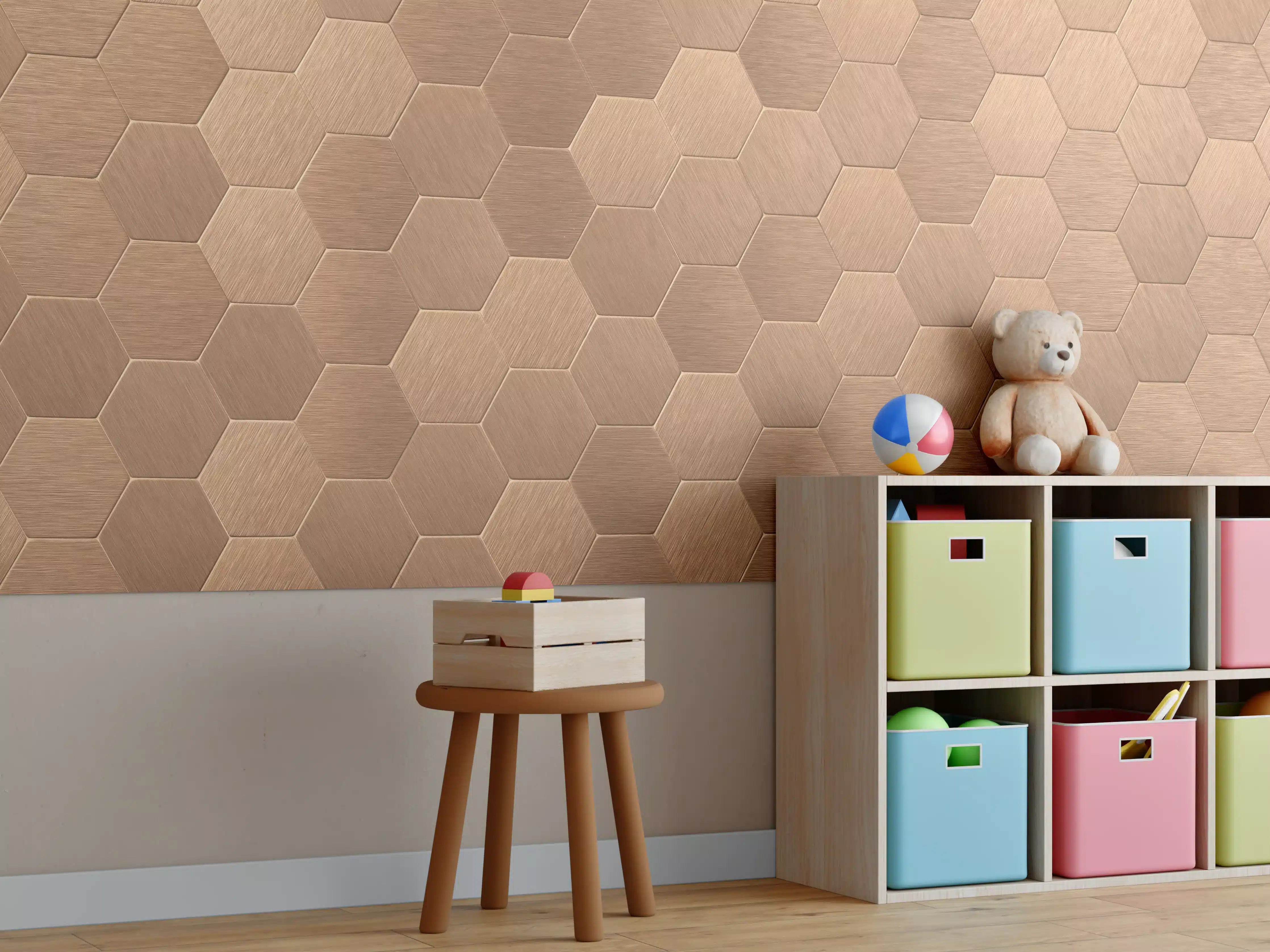 Kinderzimmer Wandgestaltung - Hölzermuster in warmen Braun- und Beigetönen