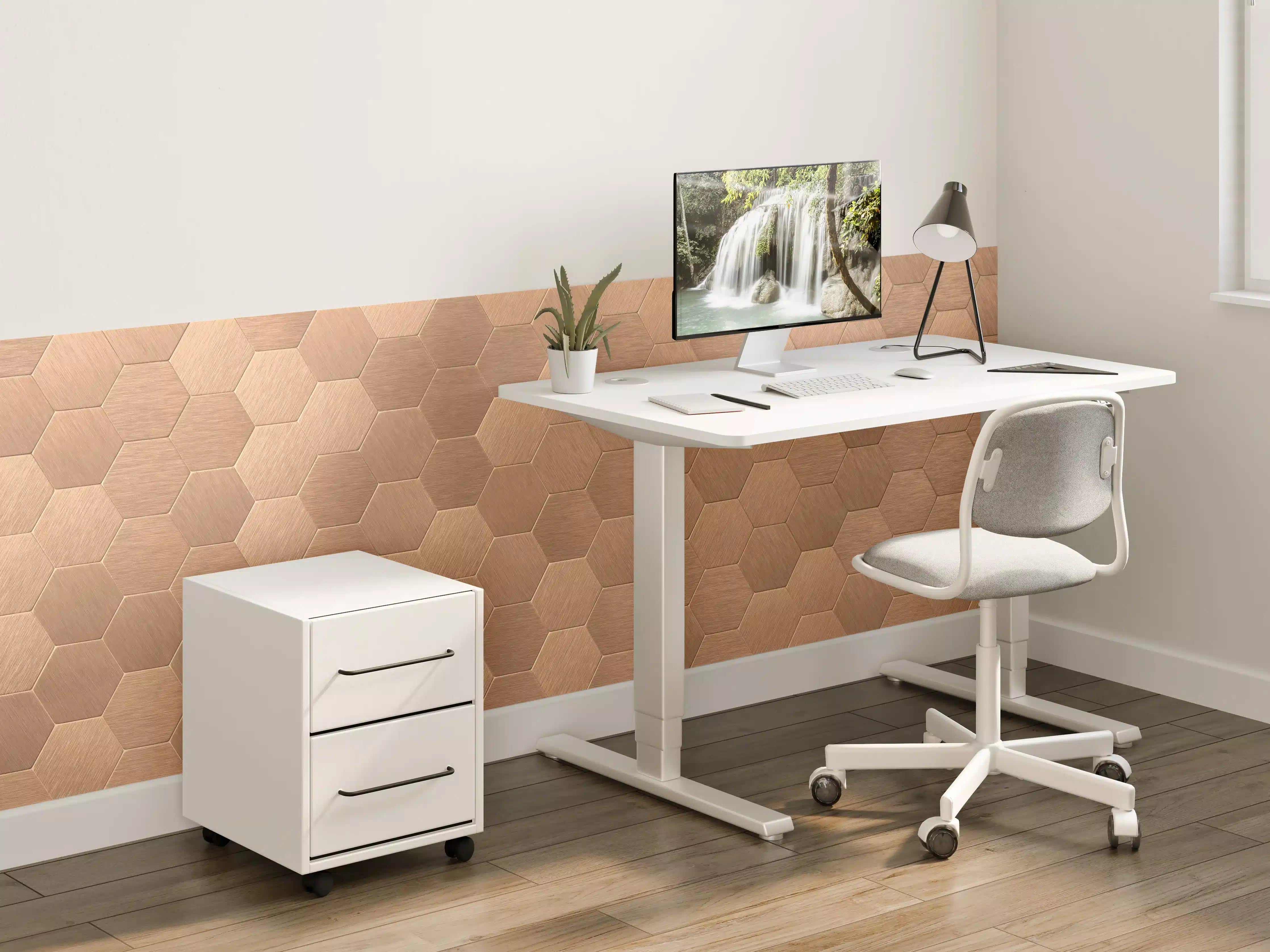 Kinderzimmer Wandgestaltung - Hölzermuster in warmen Braun- und Beigetönen