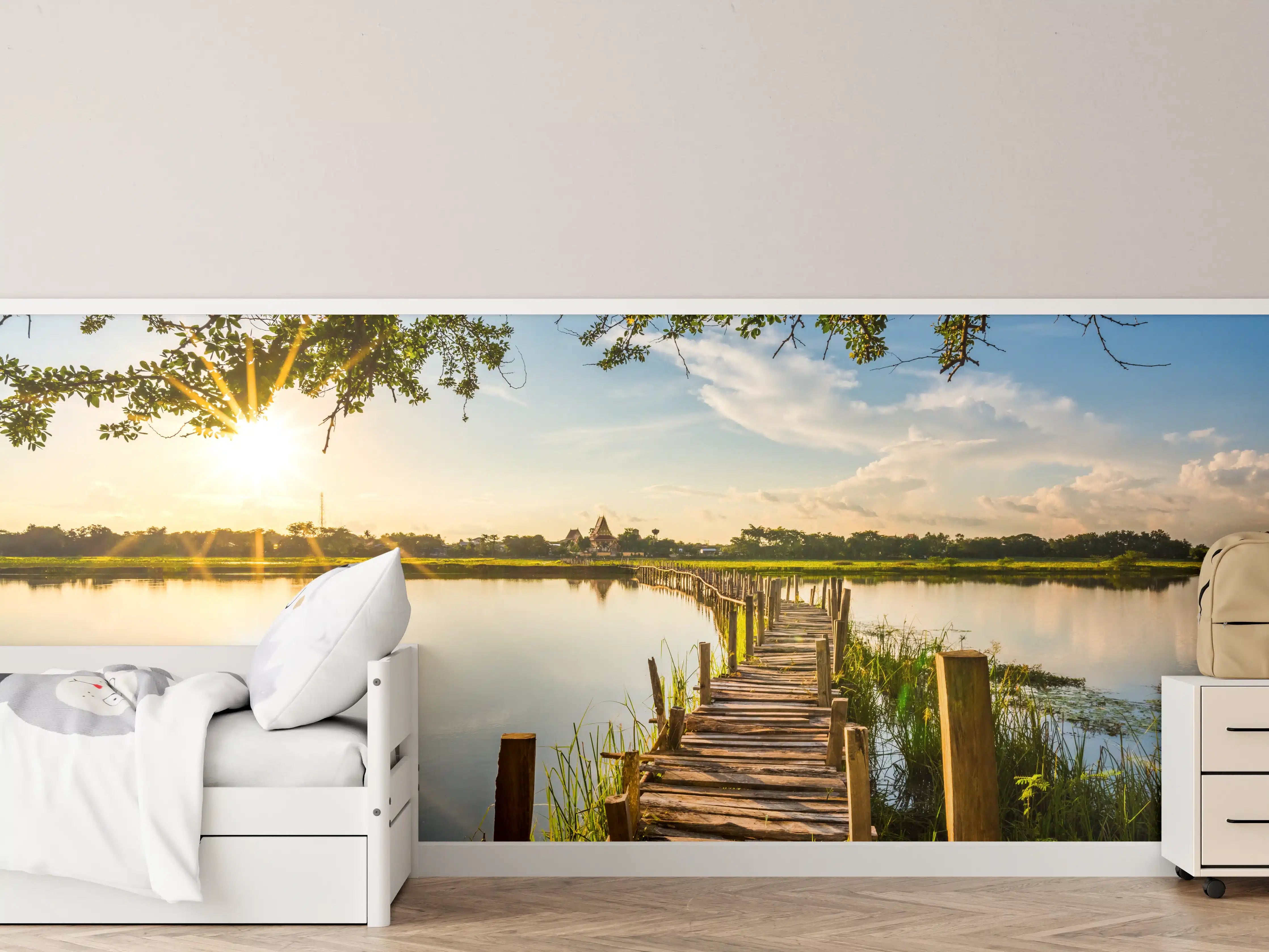 Kinderzimmer Wandgestaltung - Holzbrücke am See - Thailand