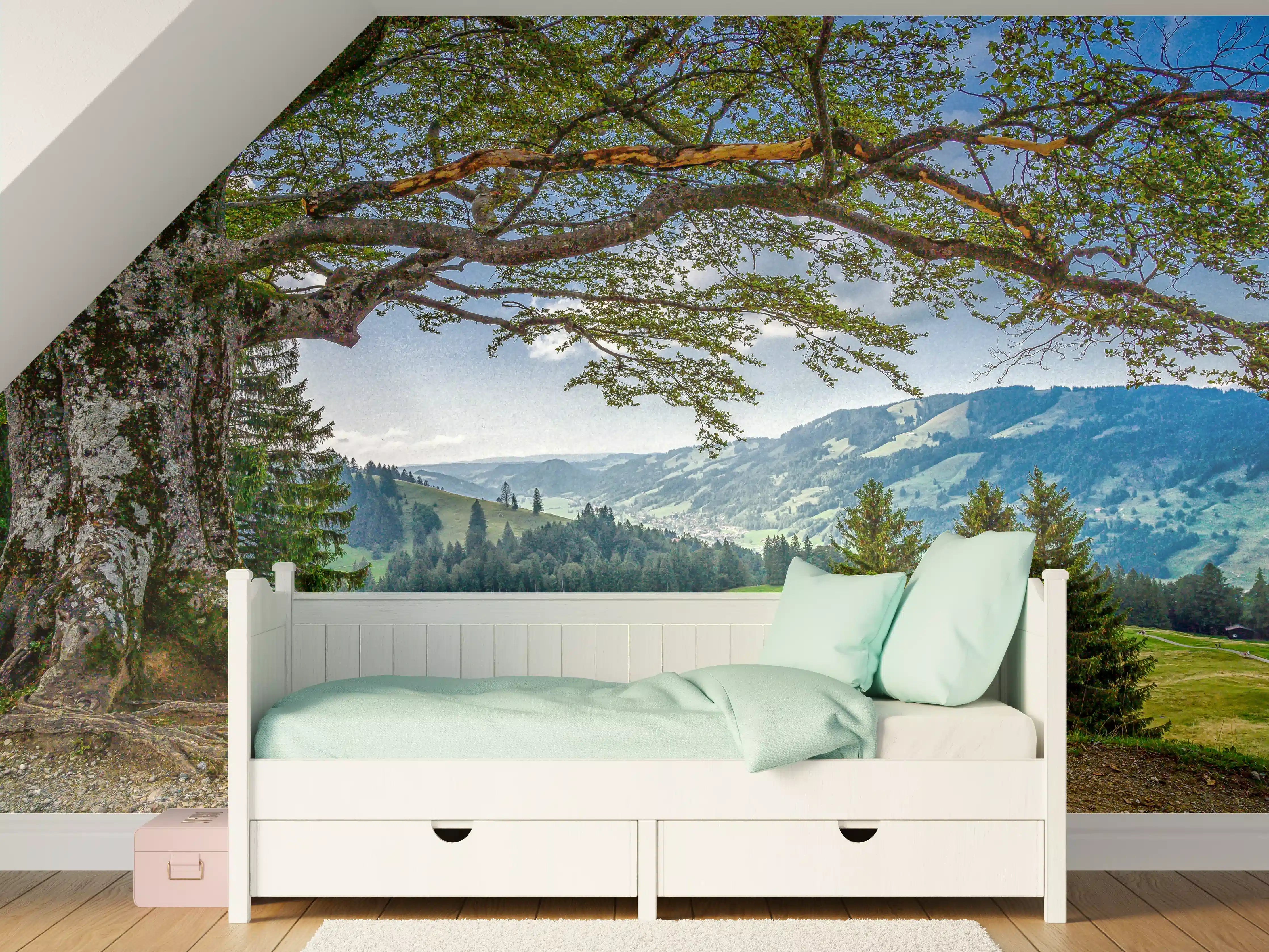 Kinderzimmer Wandgestaltung - Idyllische Baum & Berglandschaft