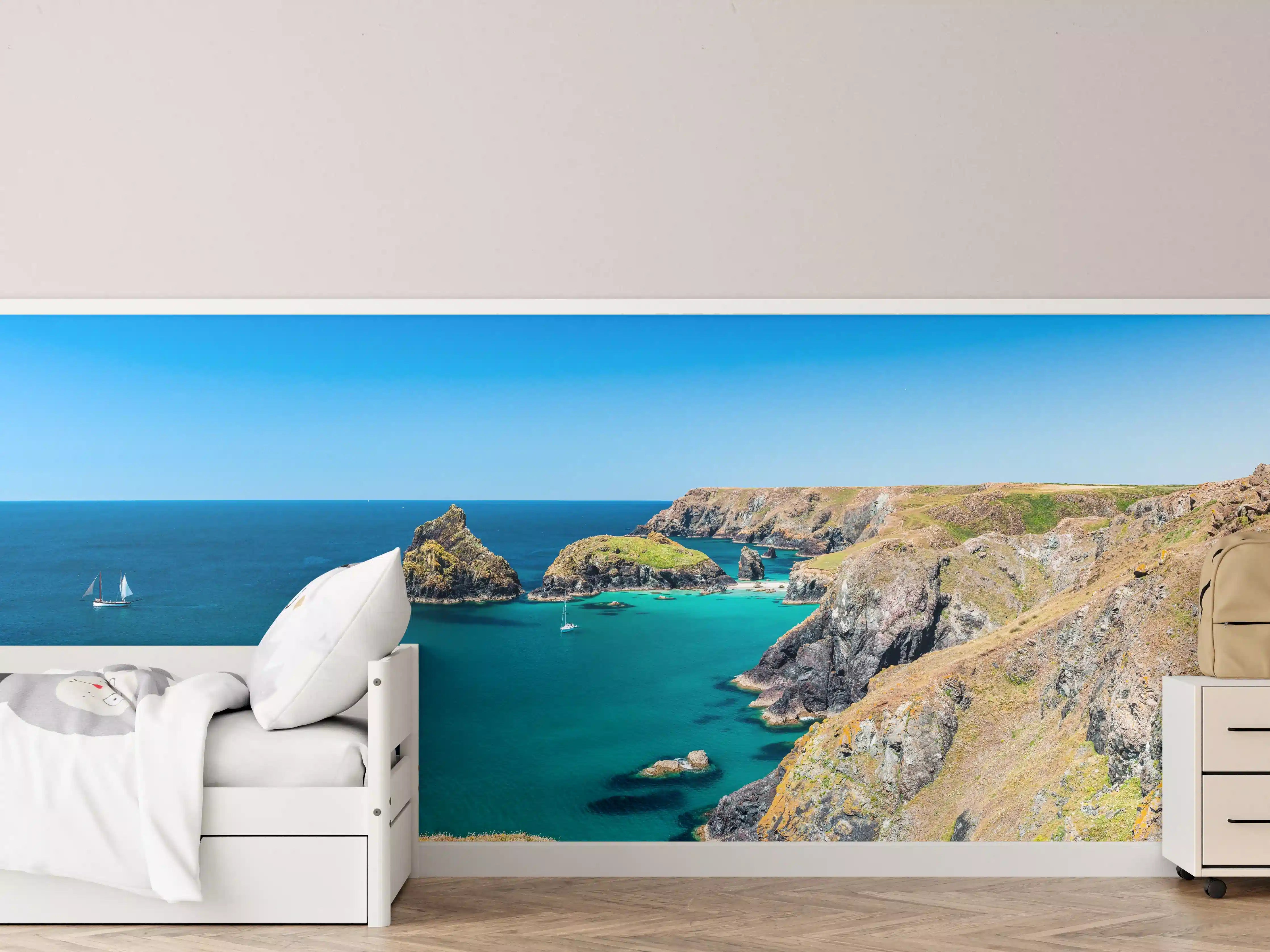 Kinderzimmer Wandgestaltung - Idyllische Küstenlandschaft mit Türkisblauem Wasser