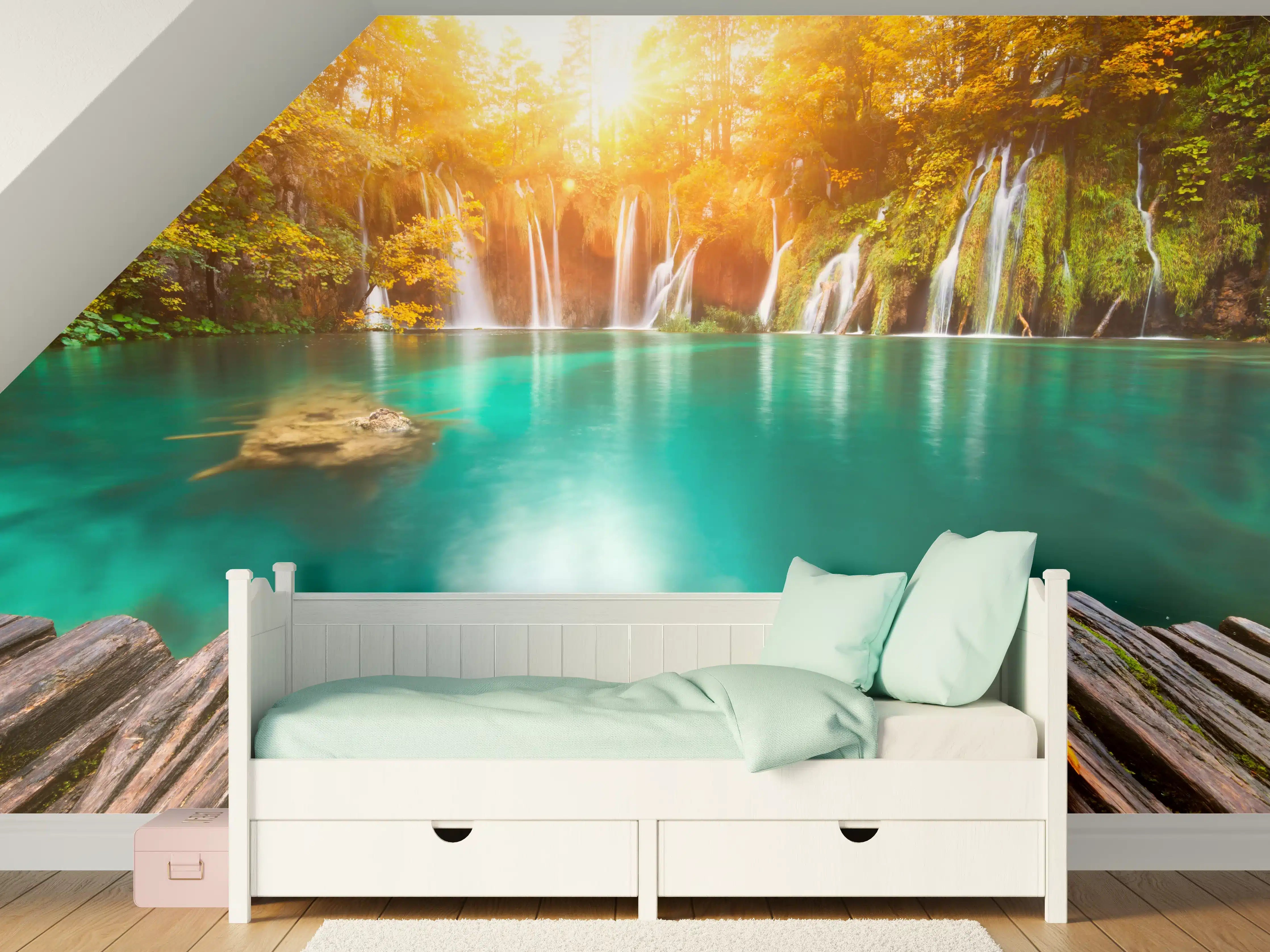 Kinderzimmer Wandgestaltung - Idyllischer See im Plitvicer Nationalpark