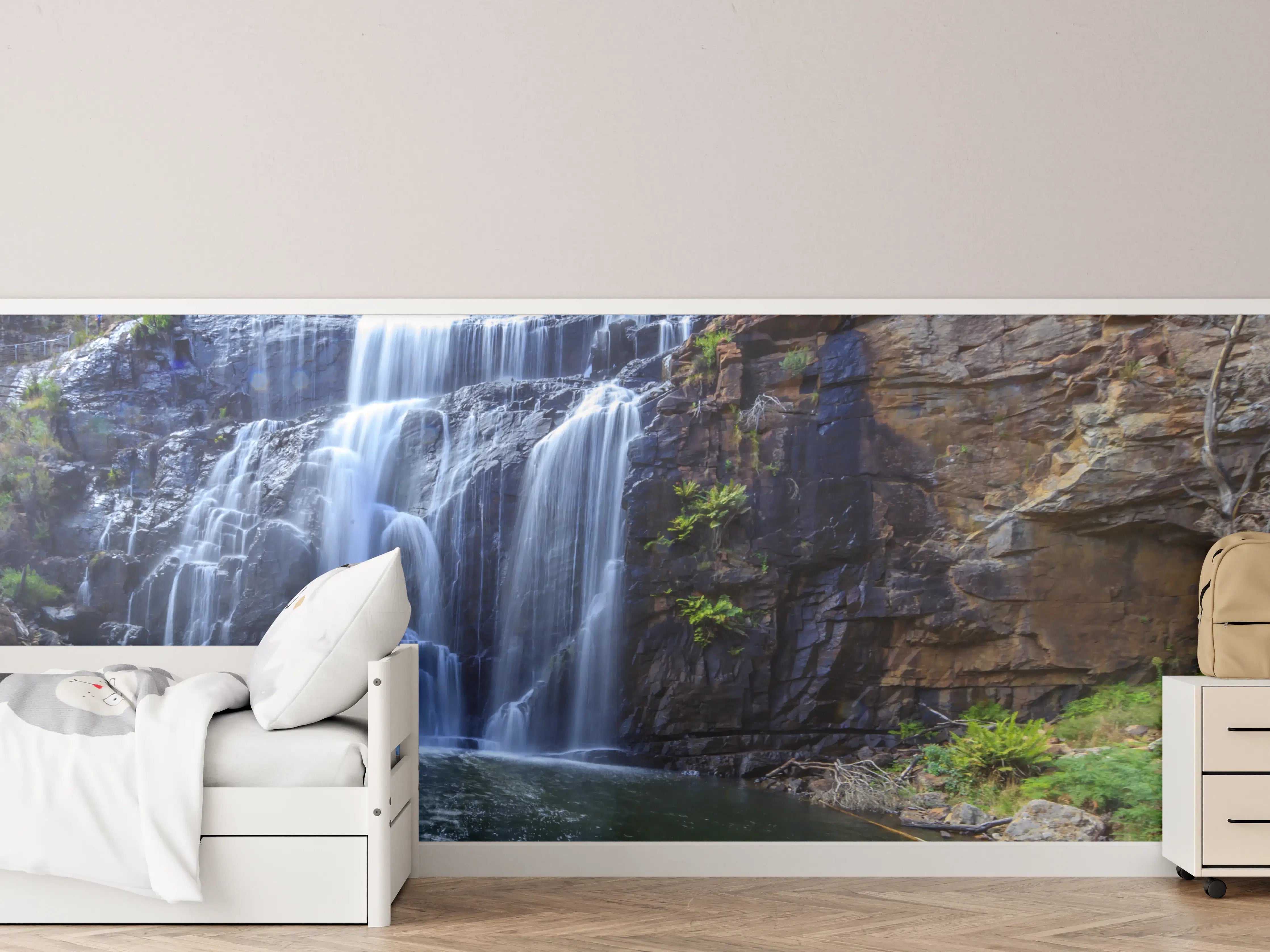 Kinderzimmer Wandgestaltung - Idyllischer Wasserfall in New South Wales Australien