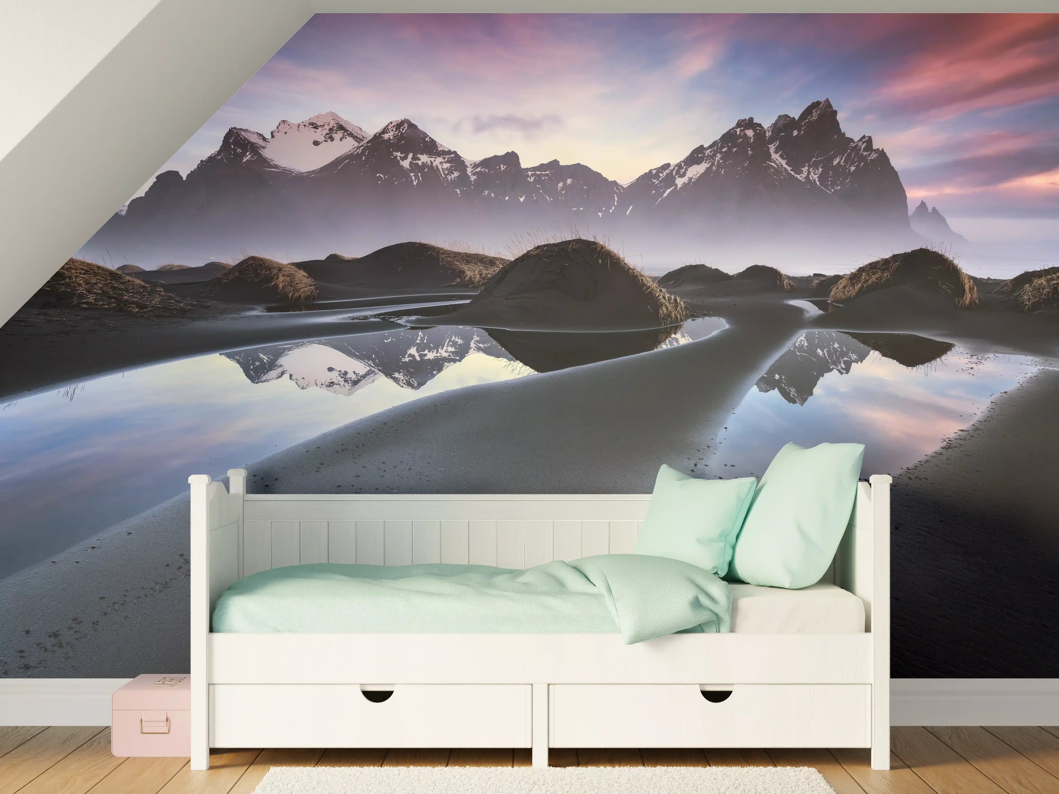 Kinderzimmer Wandgestaltung - Island Berge im Winter