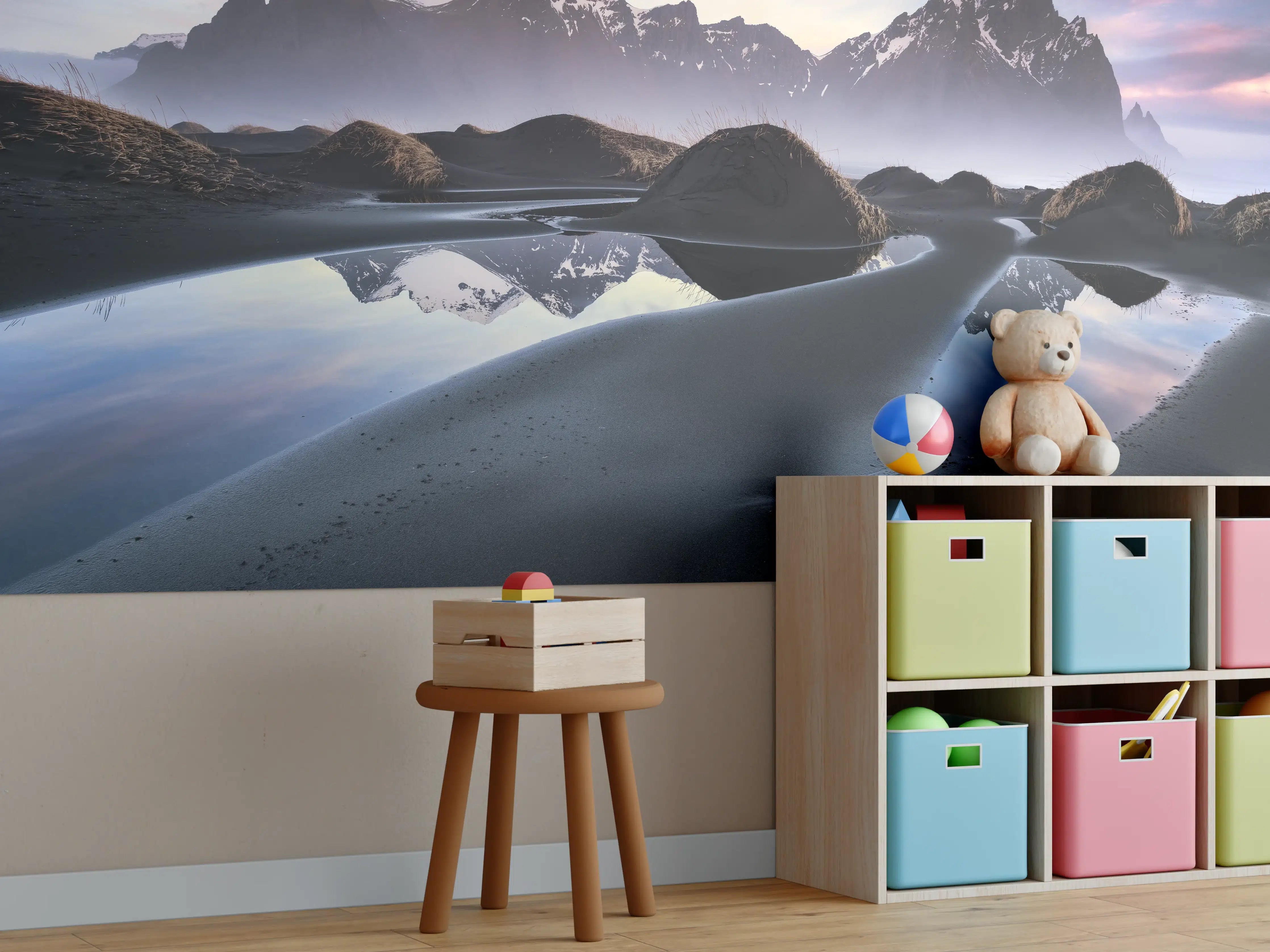 Kinderzimmer Wandgestaltung - Island Berge im Winter