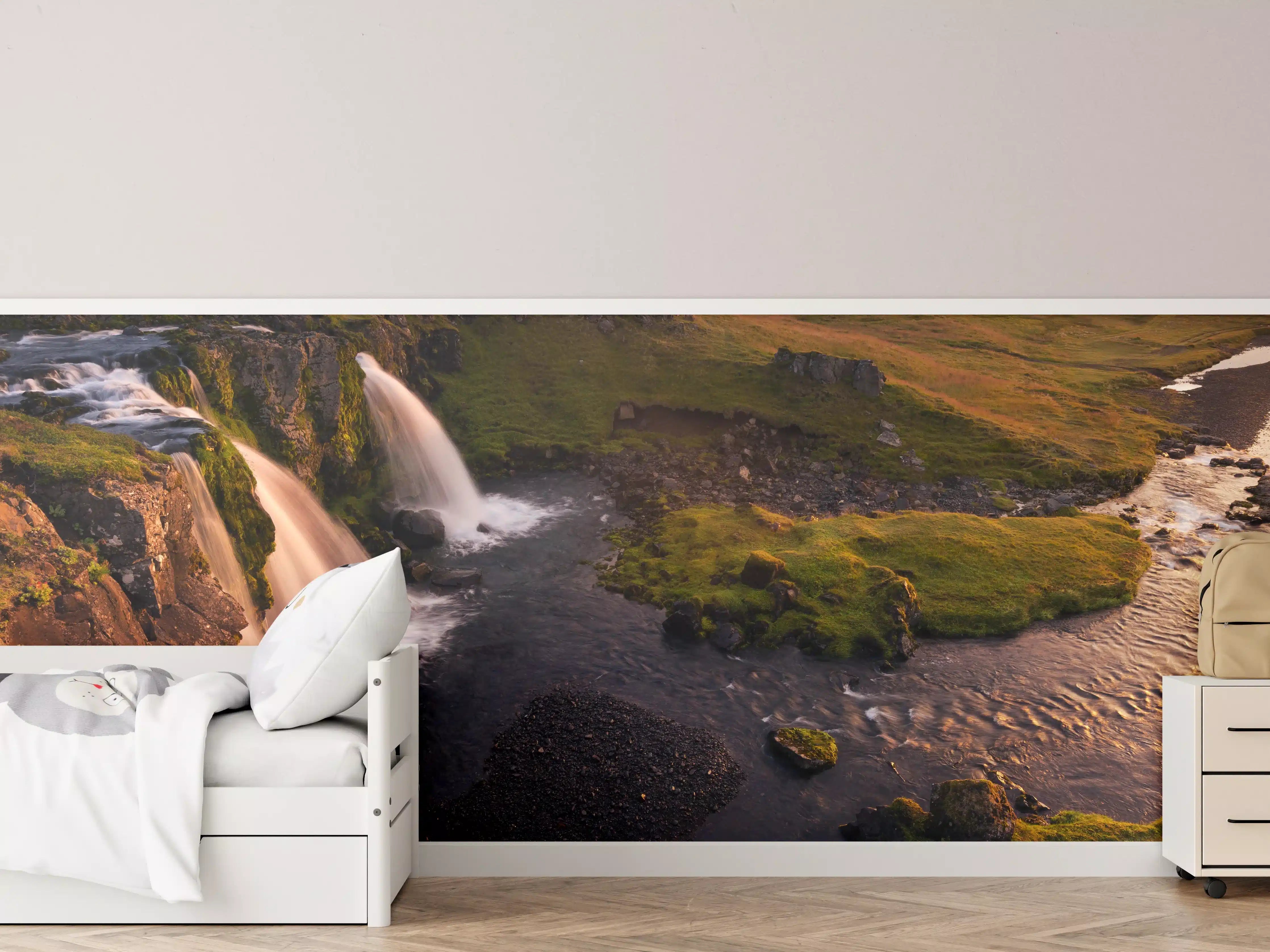 Kinderzimmer Wandgestaltung - Island Wasserfall Morgenrot
