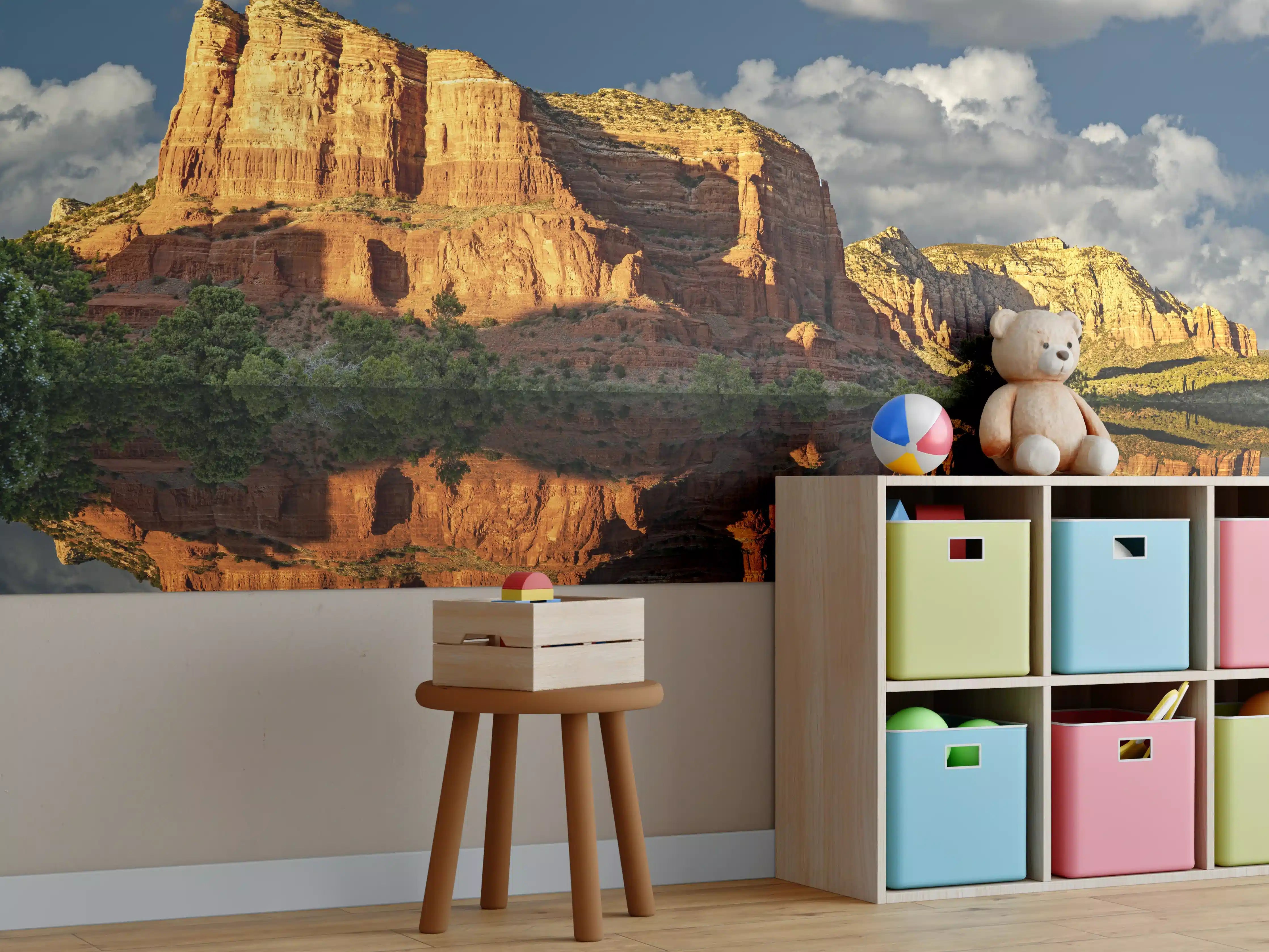 Kinderzimmer Wandgestaltung - Jack's Canyon mit Wasser Reflektion