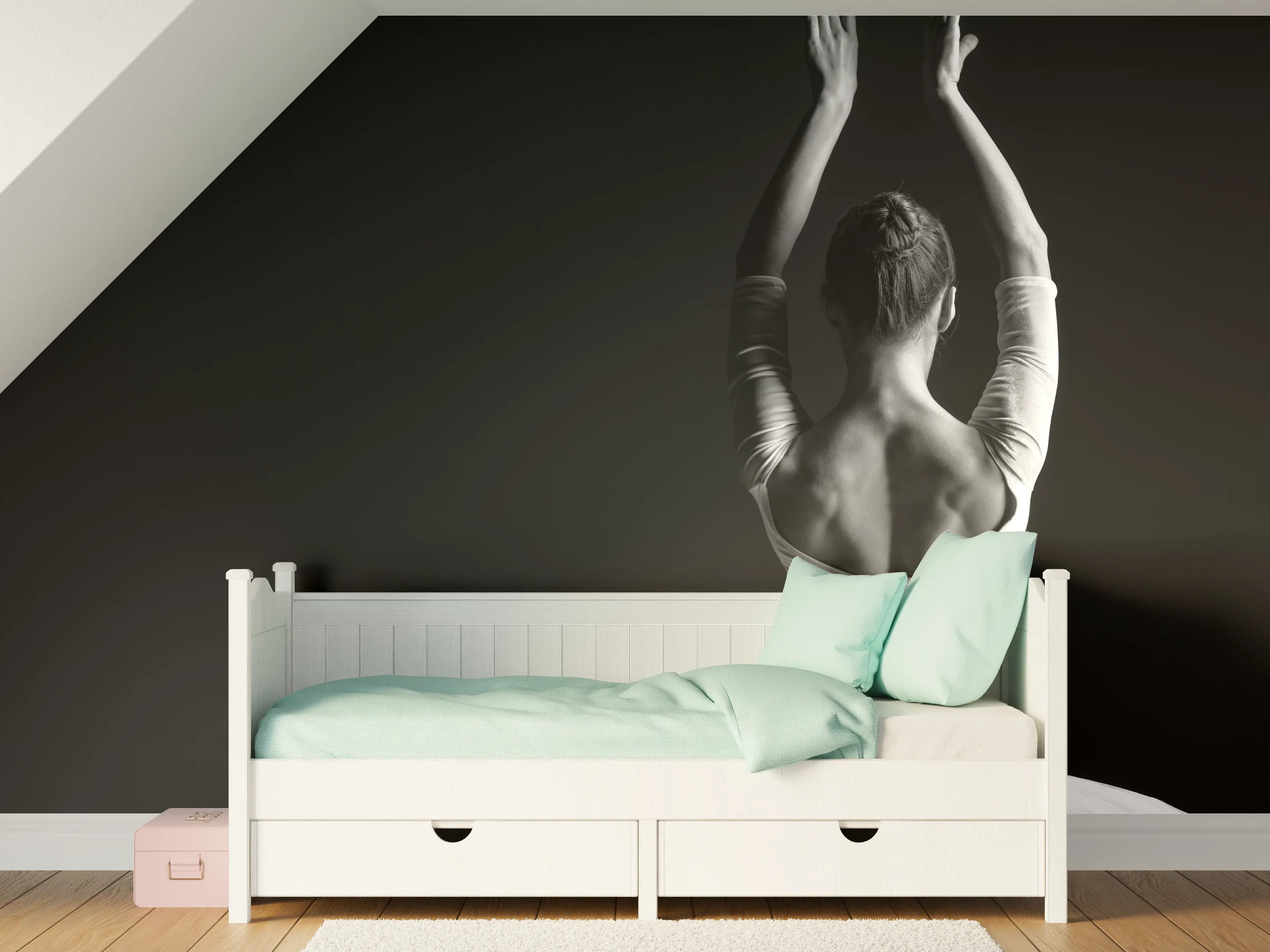 Kinderzimmer Wandgestaltung - Junge posierende Ballerina