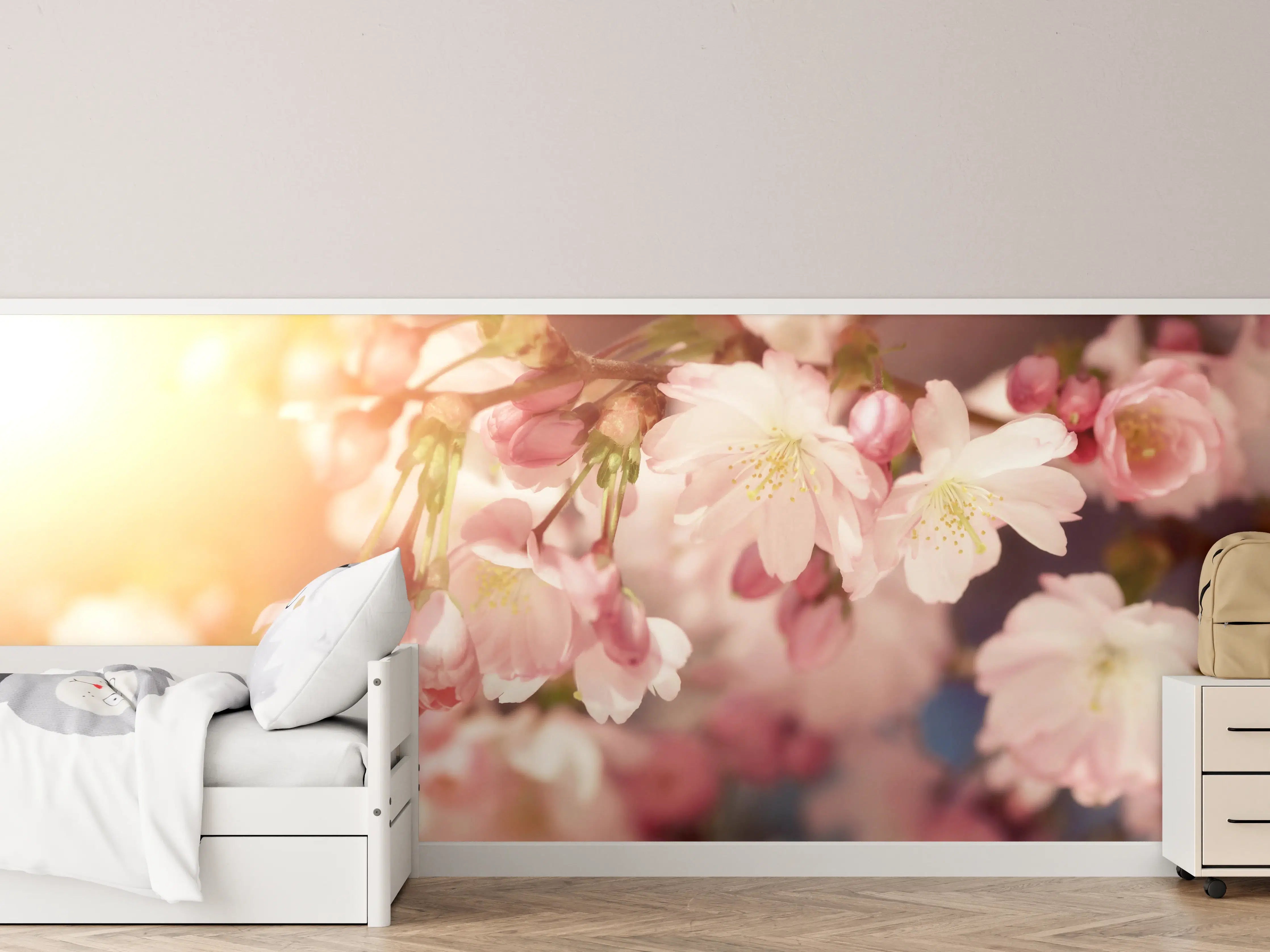 Kinderzimmer Wandgestaltung - Kirschblüten im Sonnenlicht
