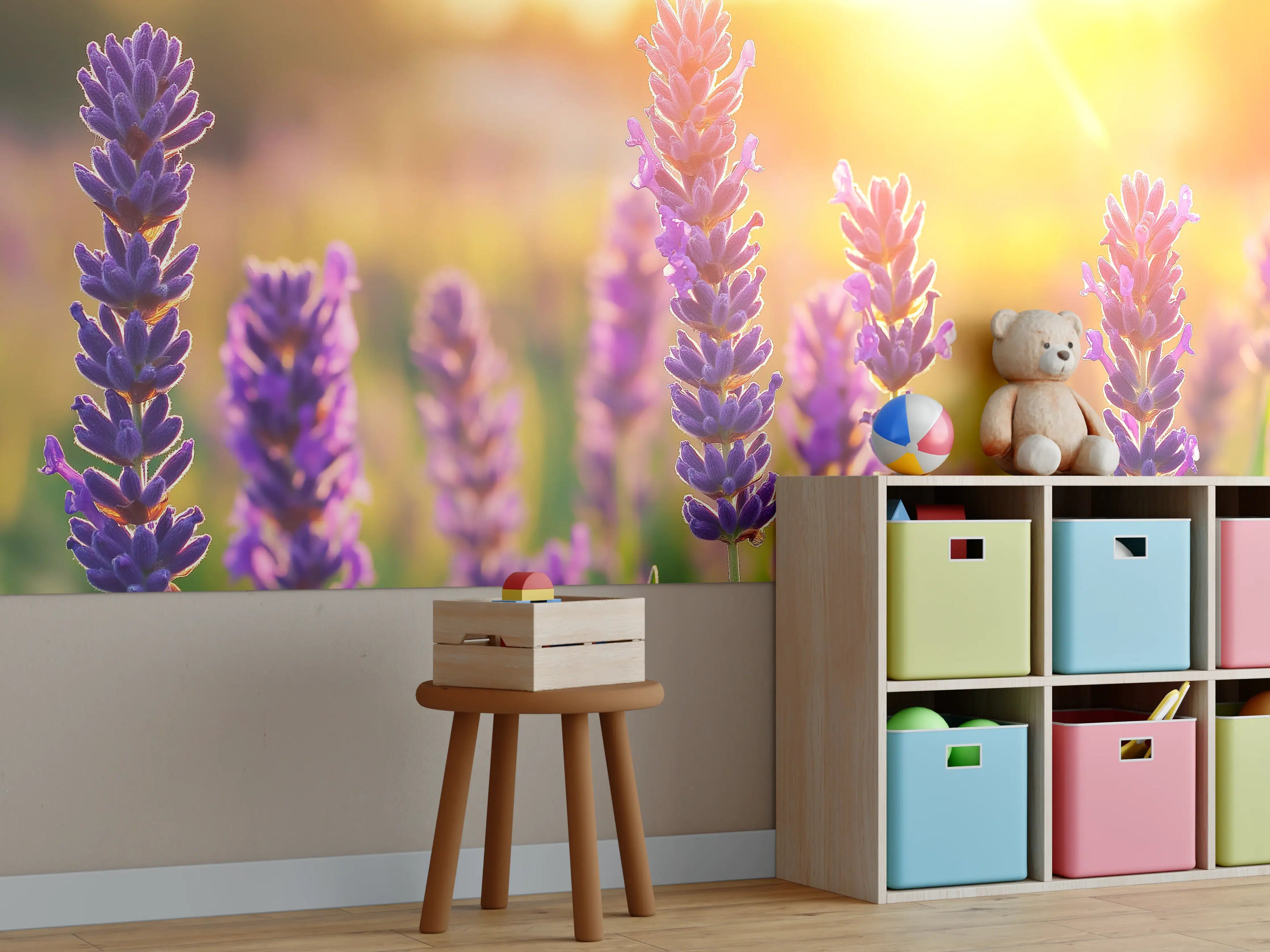 Kinderzimmer Wandgestaltung - Lavendel in goldenem Abendlicht