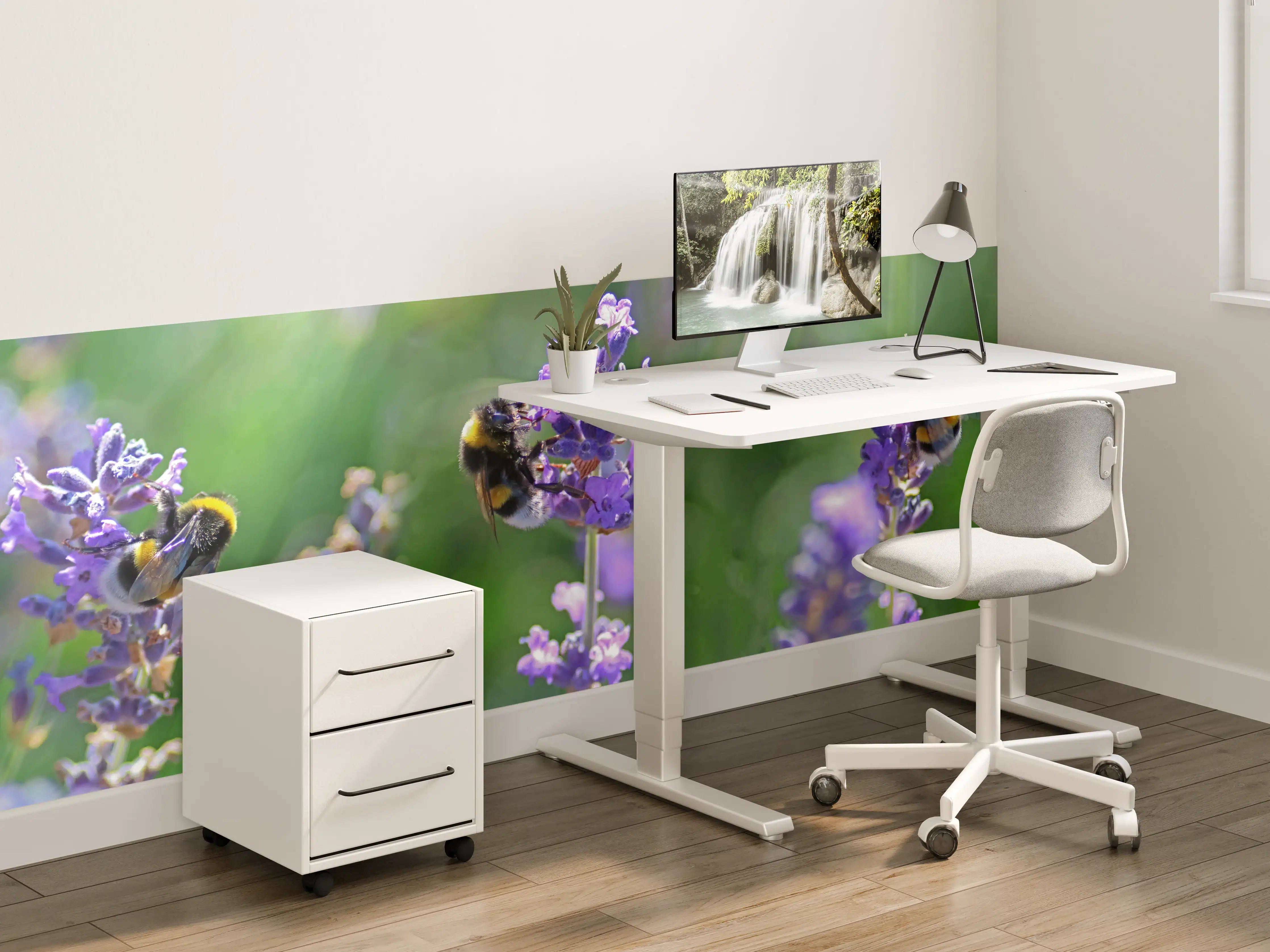 Kinderzimmer Wandgestaltung - Lavendelblüten mit Hummeln