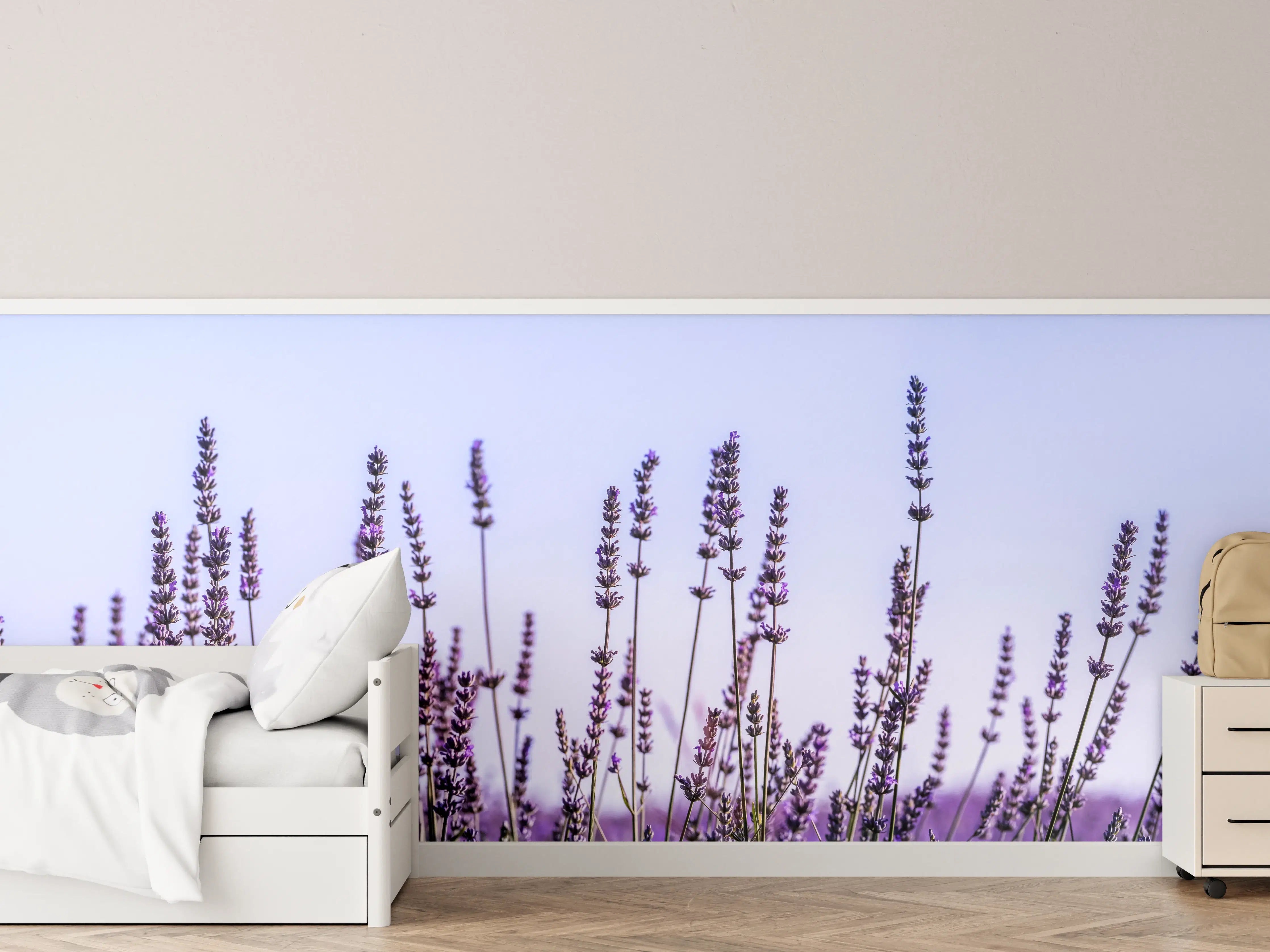 Kinderzimmer Wandgestaltung - Lavendelfeld in Lila-Blau