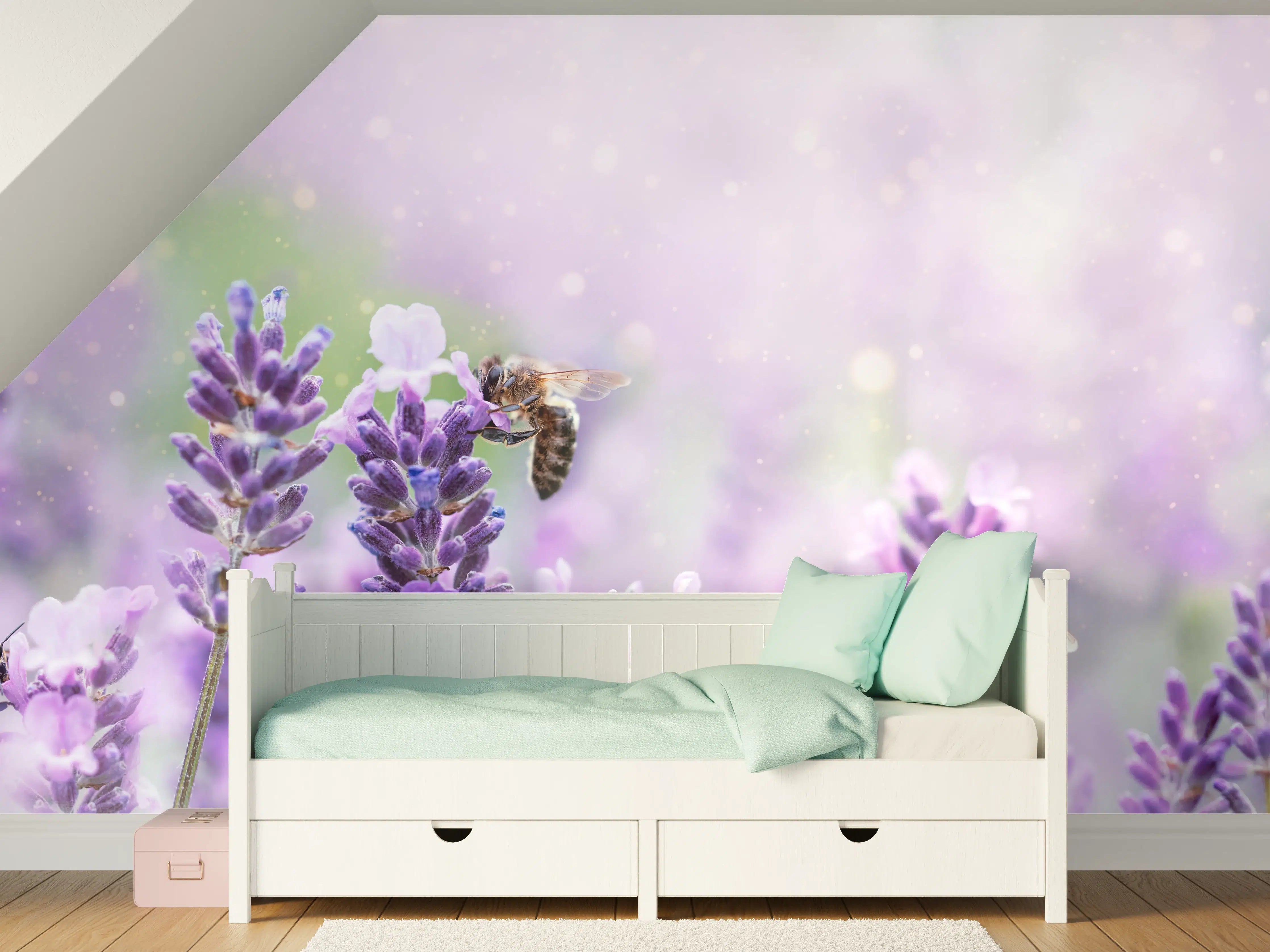 Kinderzimmer Wandgestaltung - Lavendelfeld mit Bienen