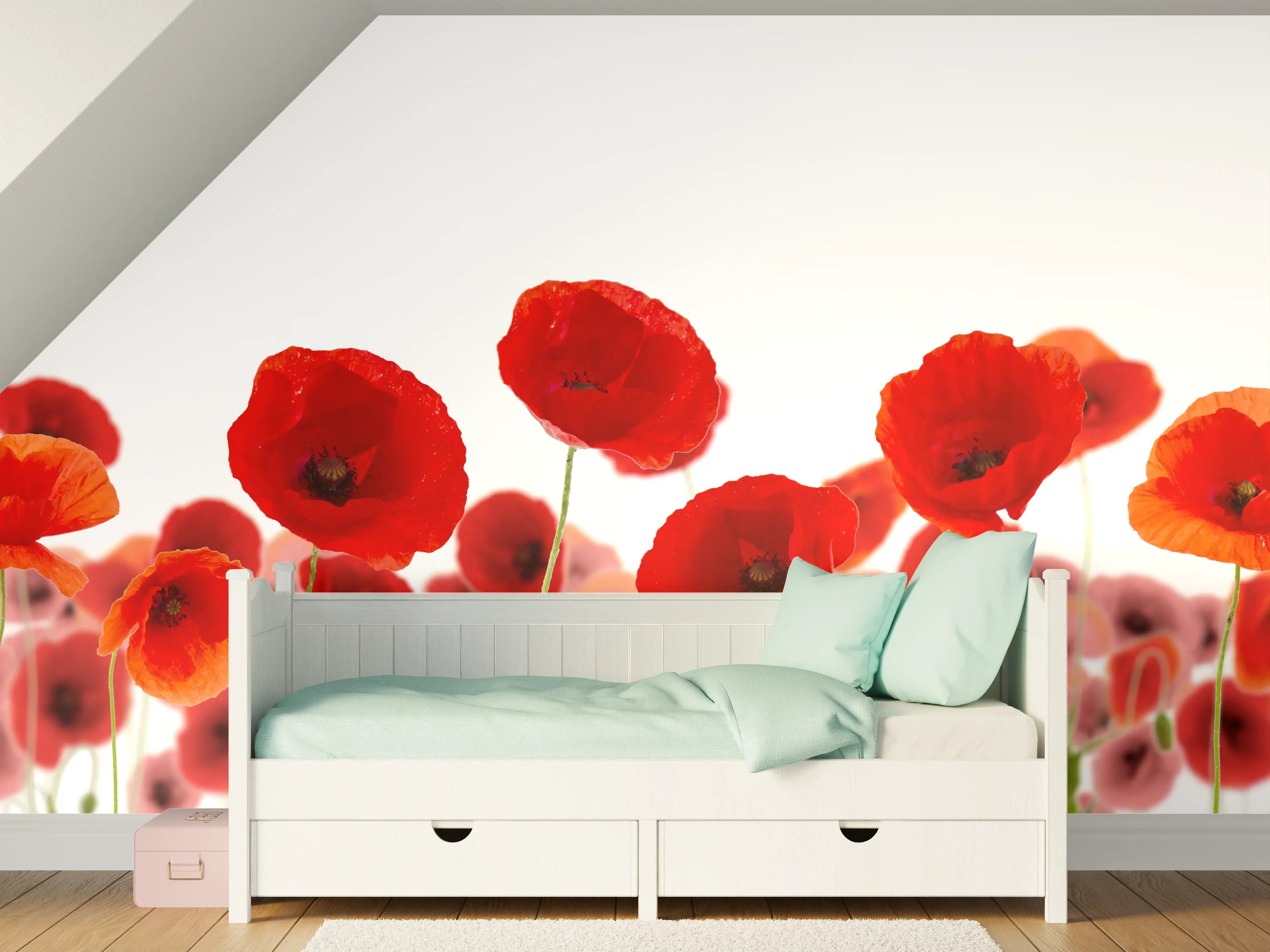 Kinderzimmer Wandgestaltung - Leuchtende Mohnblumen in Rot
