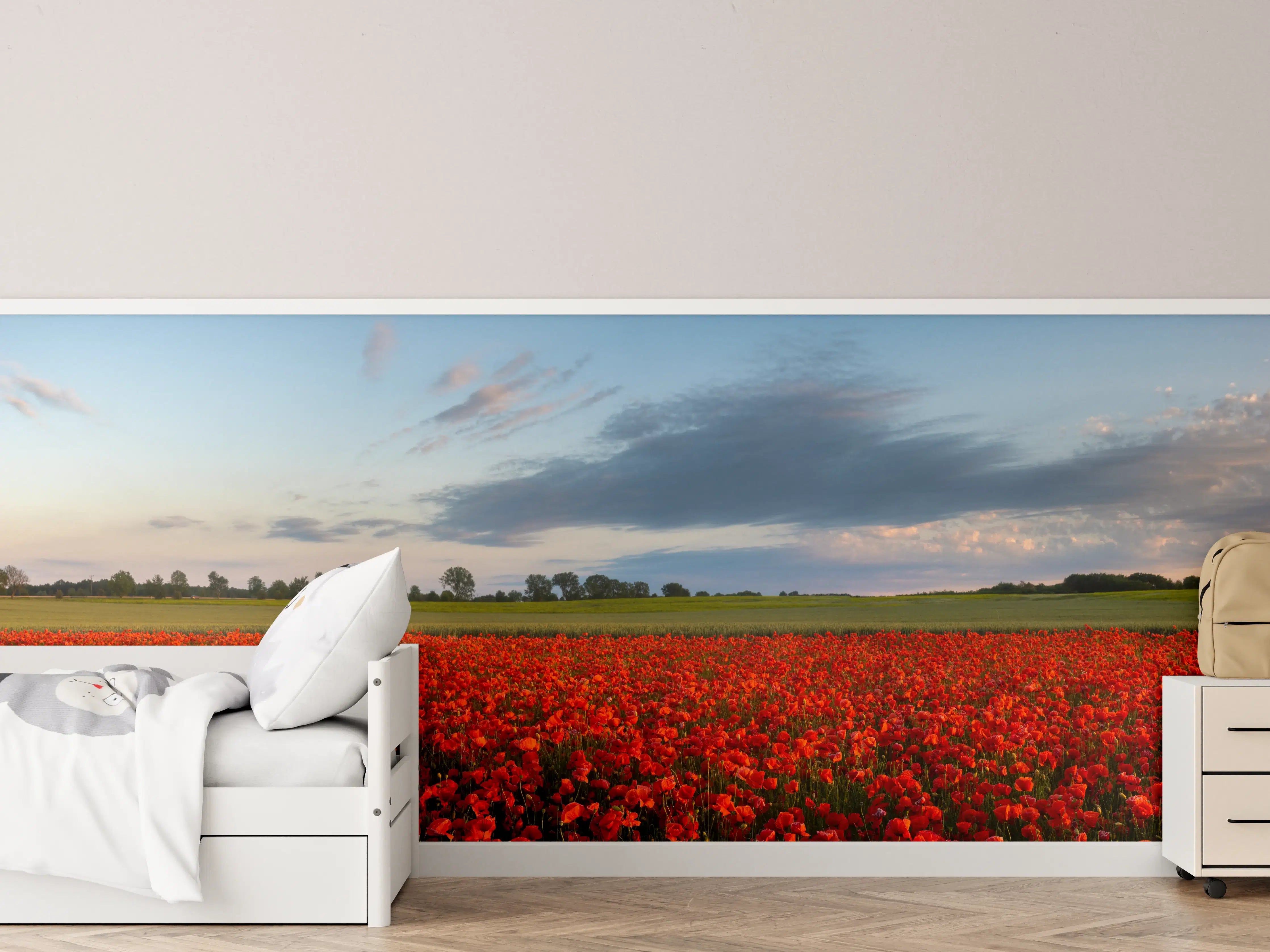 Kinderzimmer Wandgestaltung - Leuchtende Rote Mohnblumenwiese bei Sonnenuntergang
