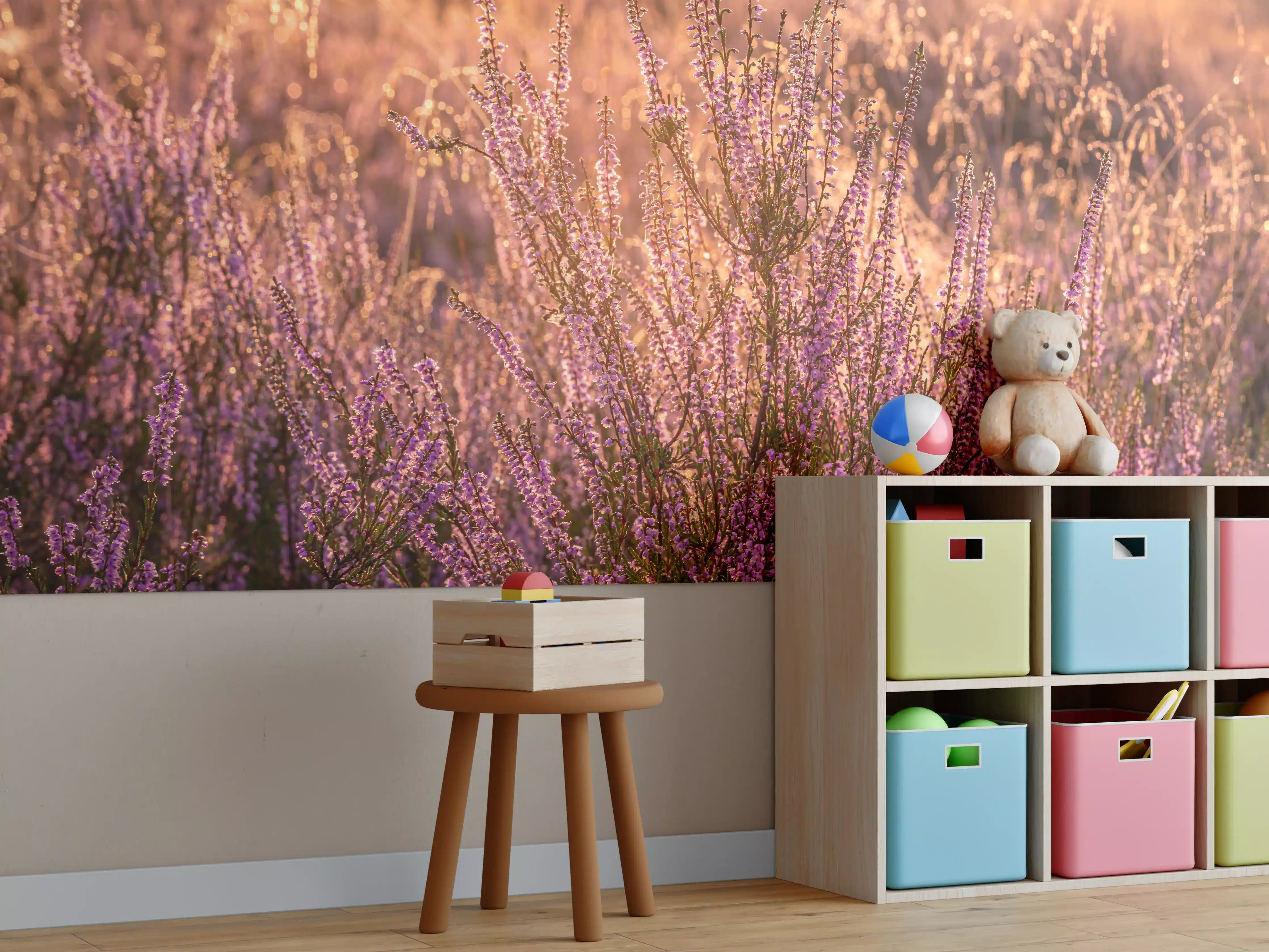 Kinderzimmer Wandgestaltung - Lila Lavendel bei Sonnenuntergang