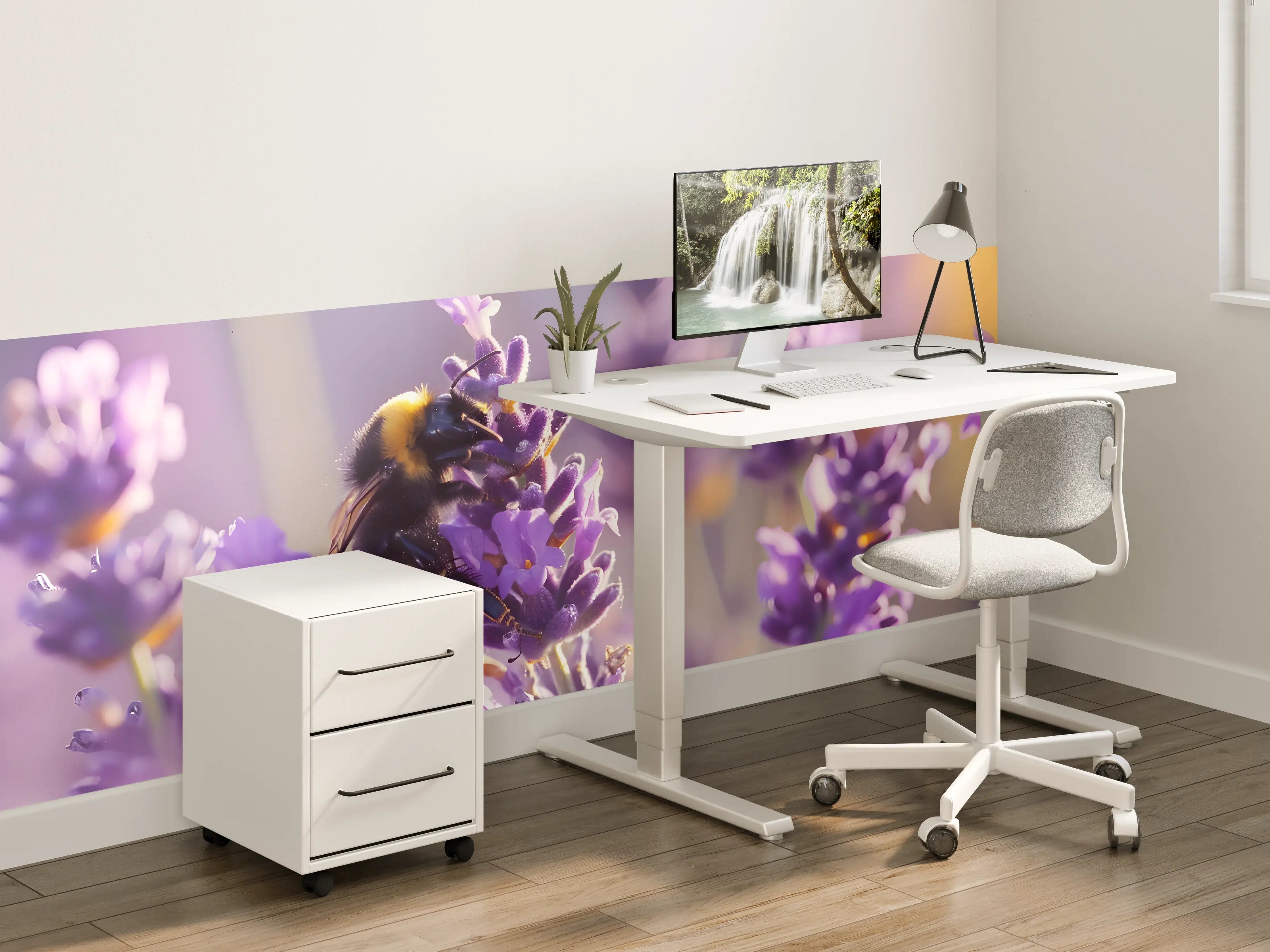 Kinderzimmer Wandgestaltung - Lila Lavendel mit Hummel