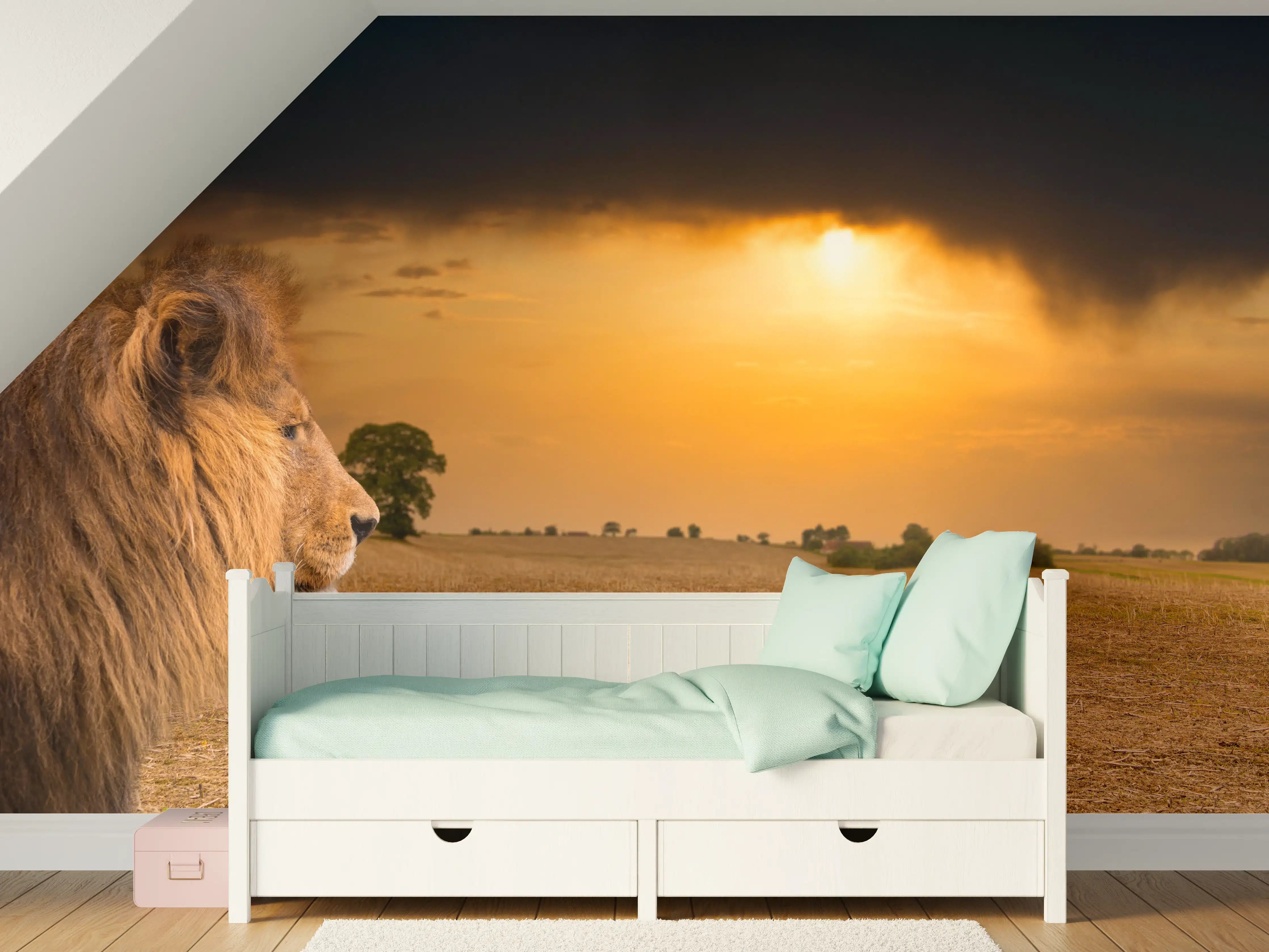 Kinderzimmer Wandgestaltung - Löwe in Steppe im Sonnenuntergang