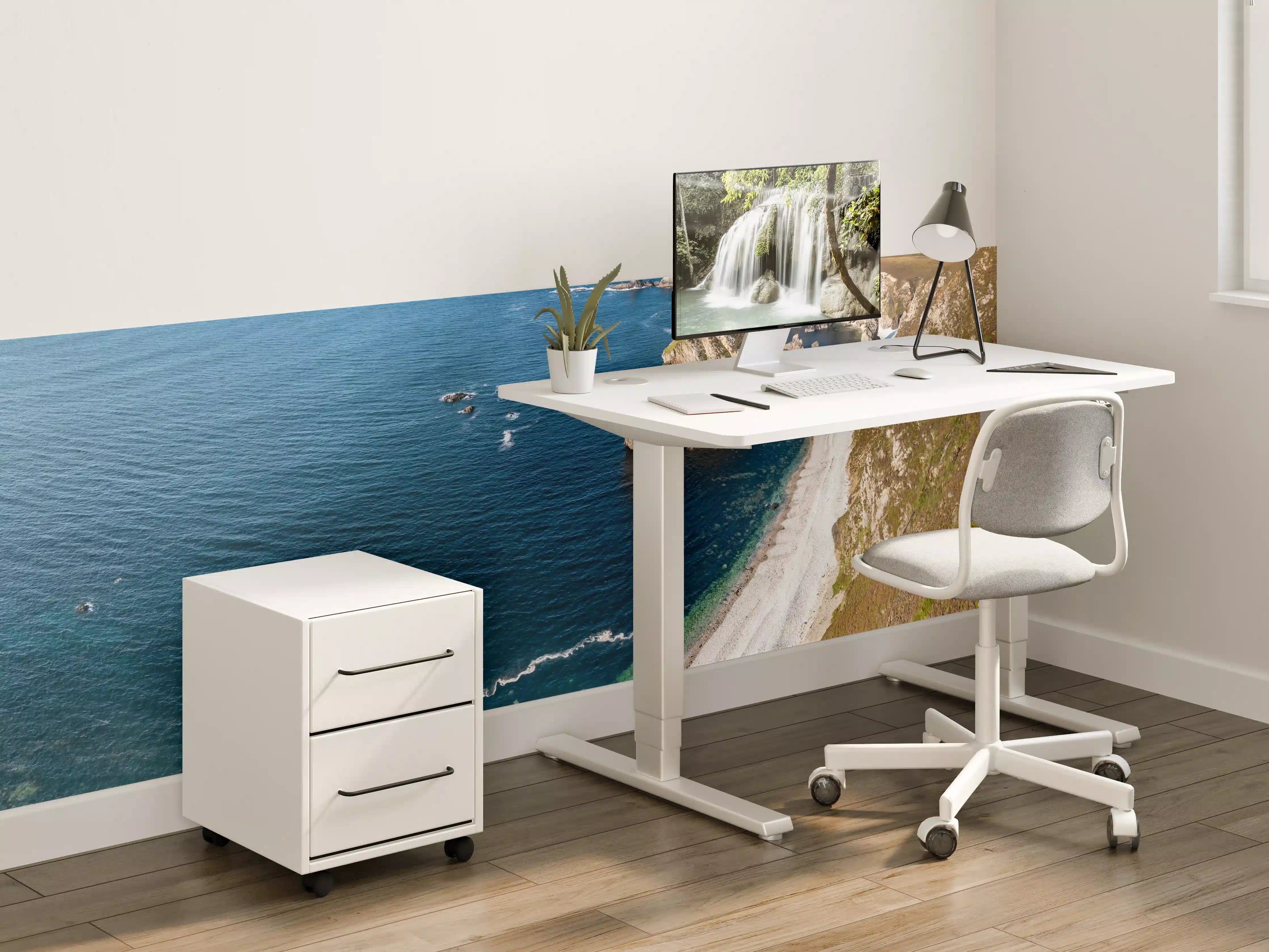 Kinderzimmer Wandgestaltung - Majestätische Klippen über dem azurblauen Meer