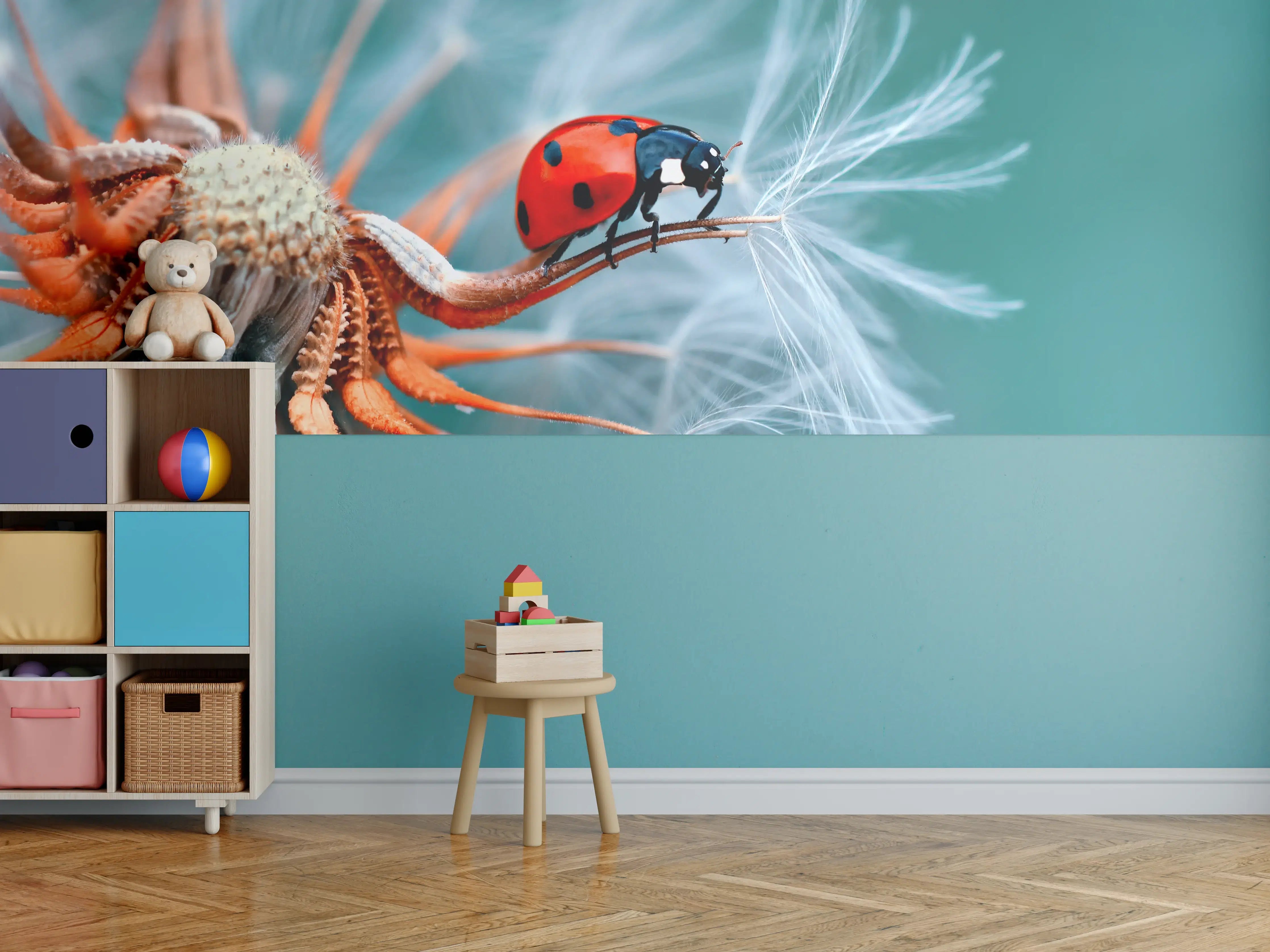 Kinderzimmer Wandgestaltung - Marienkäfer auf Pusteblume