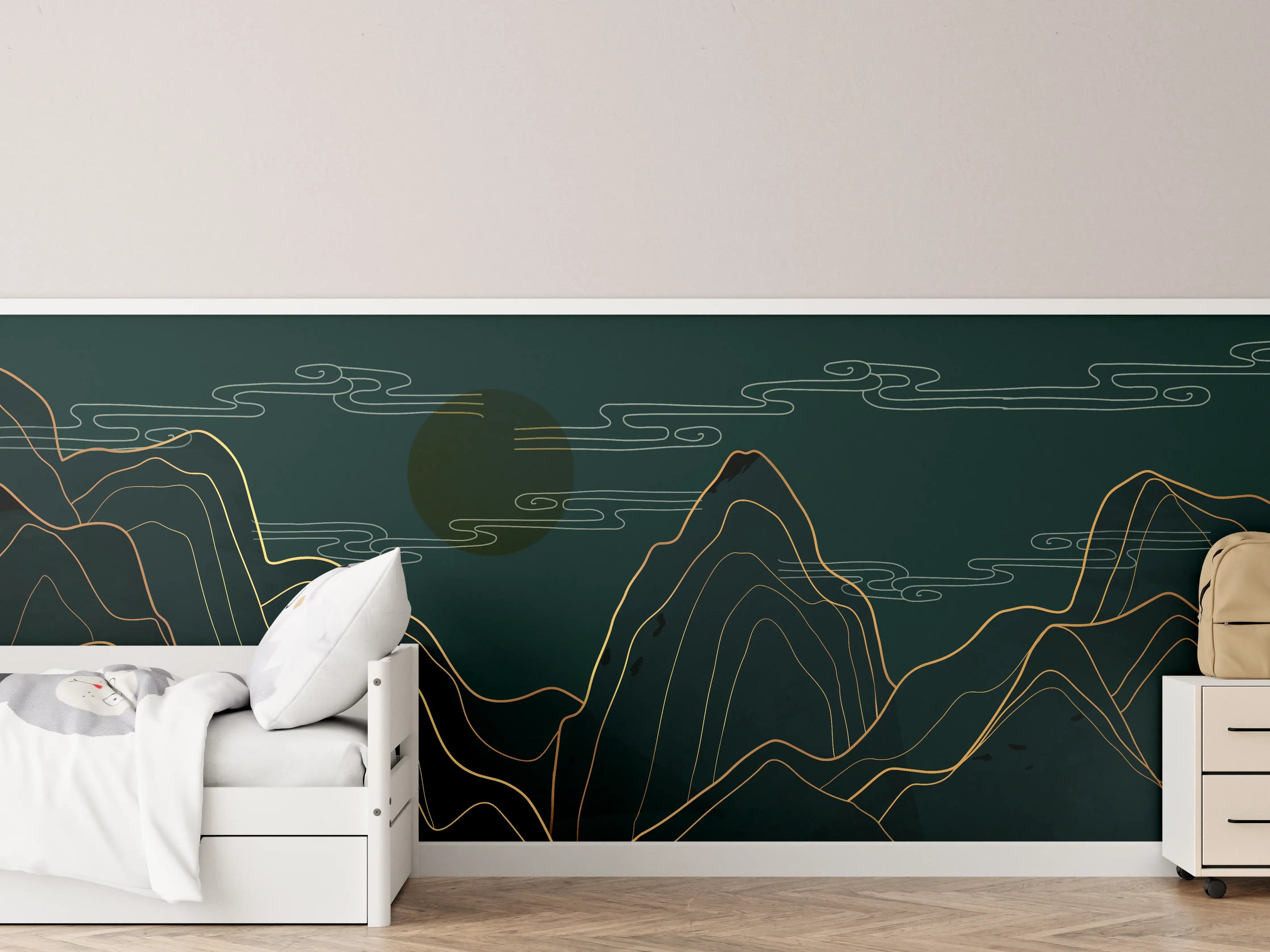 Kinderzimmer Wandgestaltung - Mondnacht über Bergen mit goldenen Linien