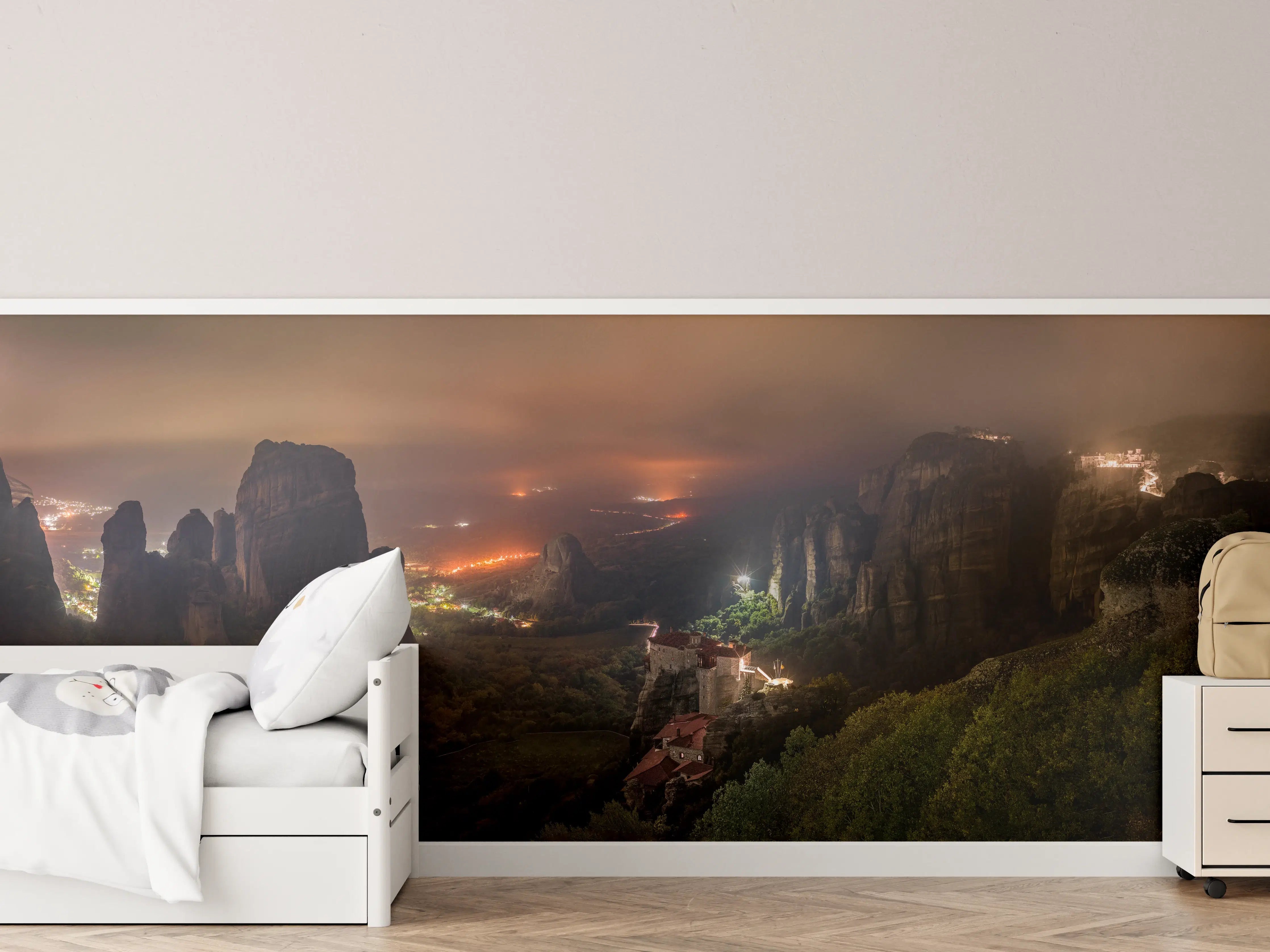 Kinderzimmer Wandgestaltung - Nächtlicher Blick auf Meteora Berge
