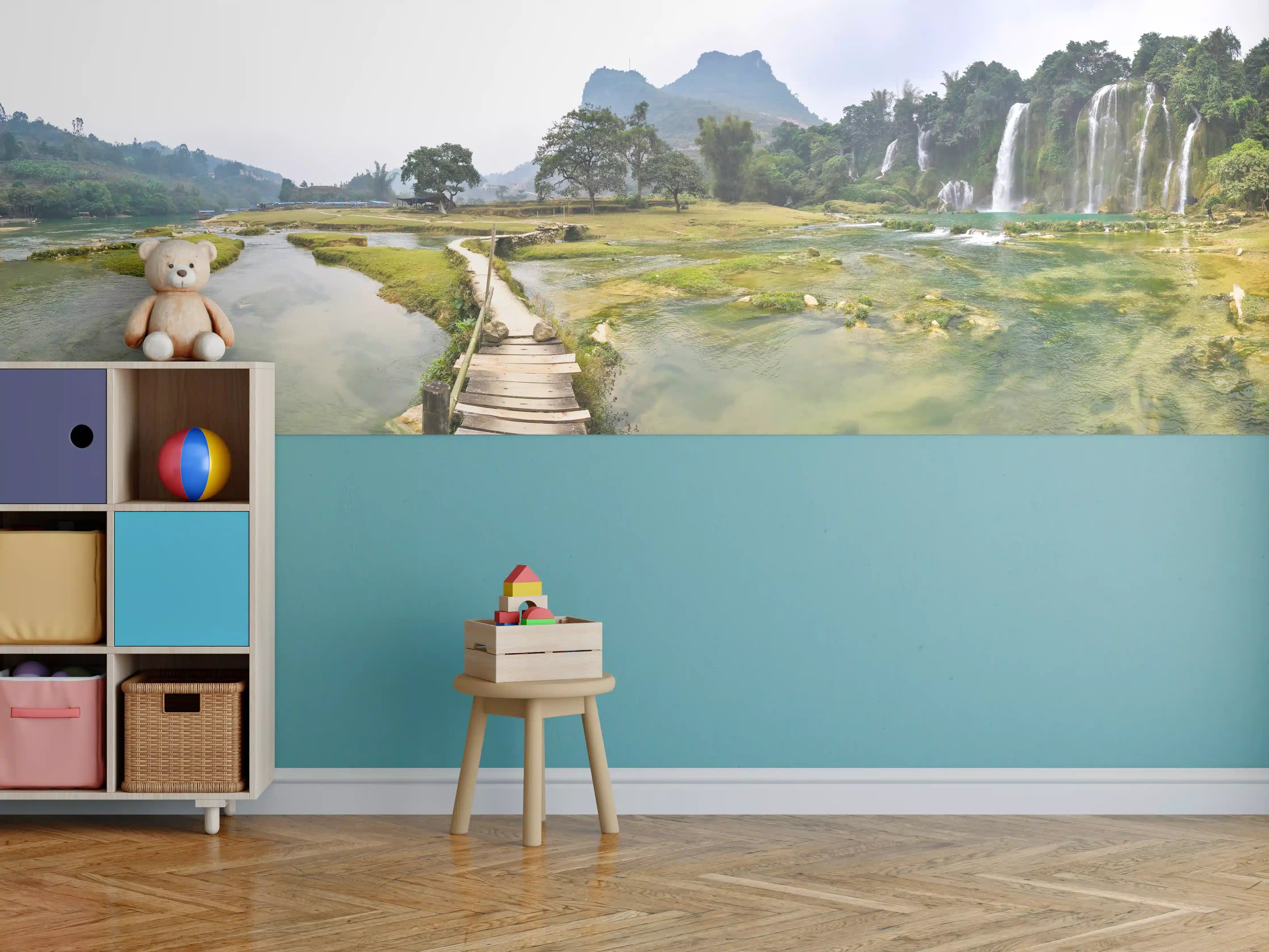 Kinderzimmer Wandgestaltung - Naturparadies mit Wasserfällen und Brücke