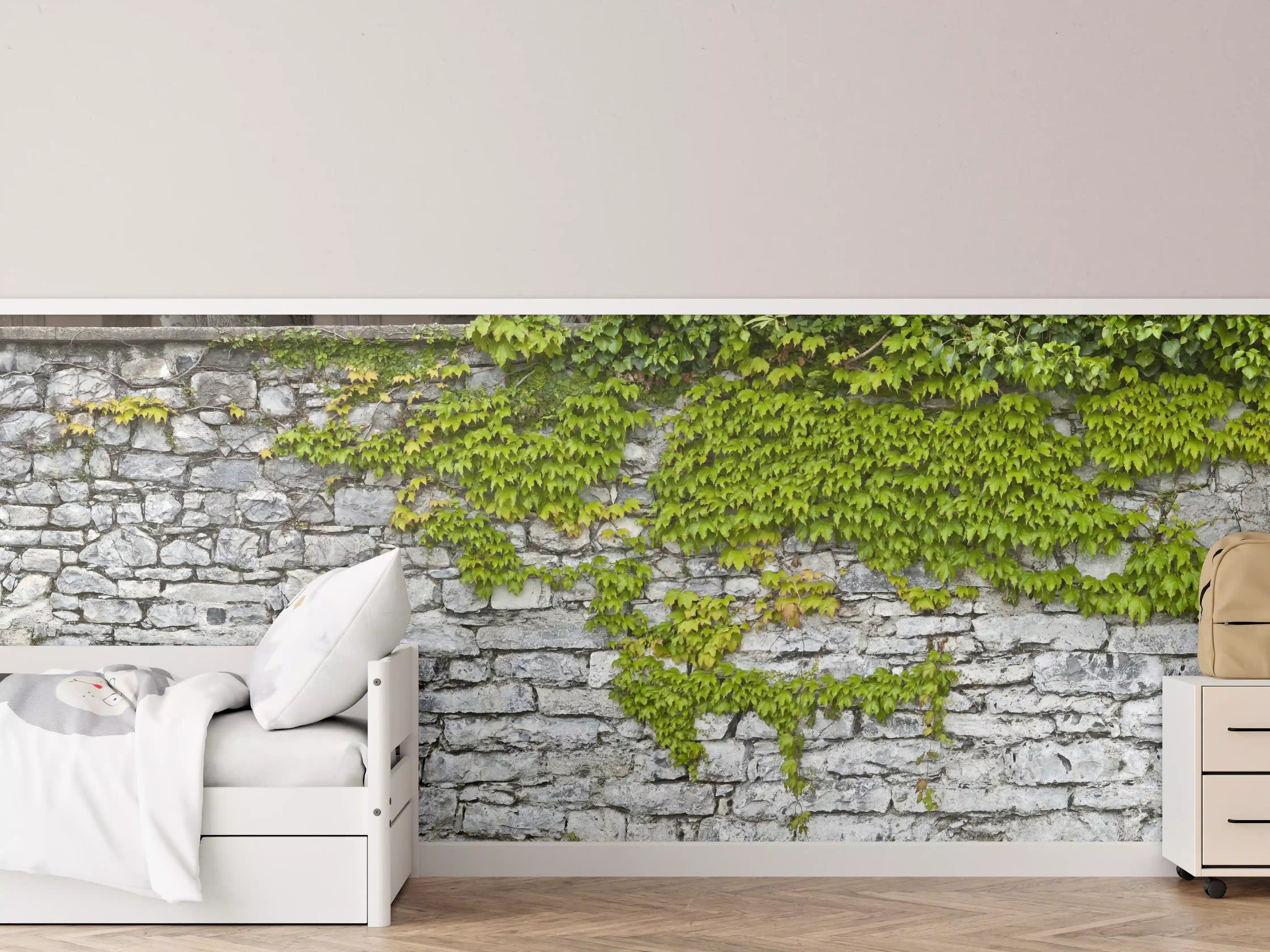 Kinderzimmer Wandgestaltung - Natursteinmauer mit Weinlaub
