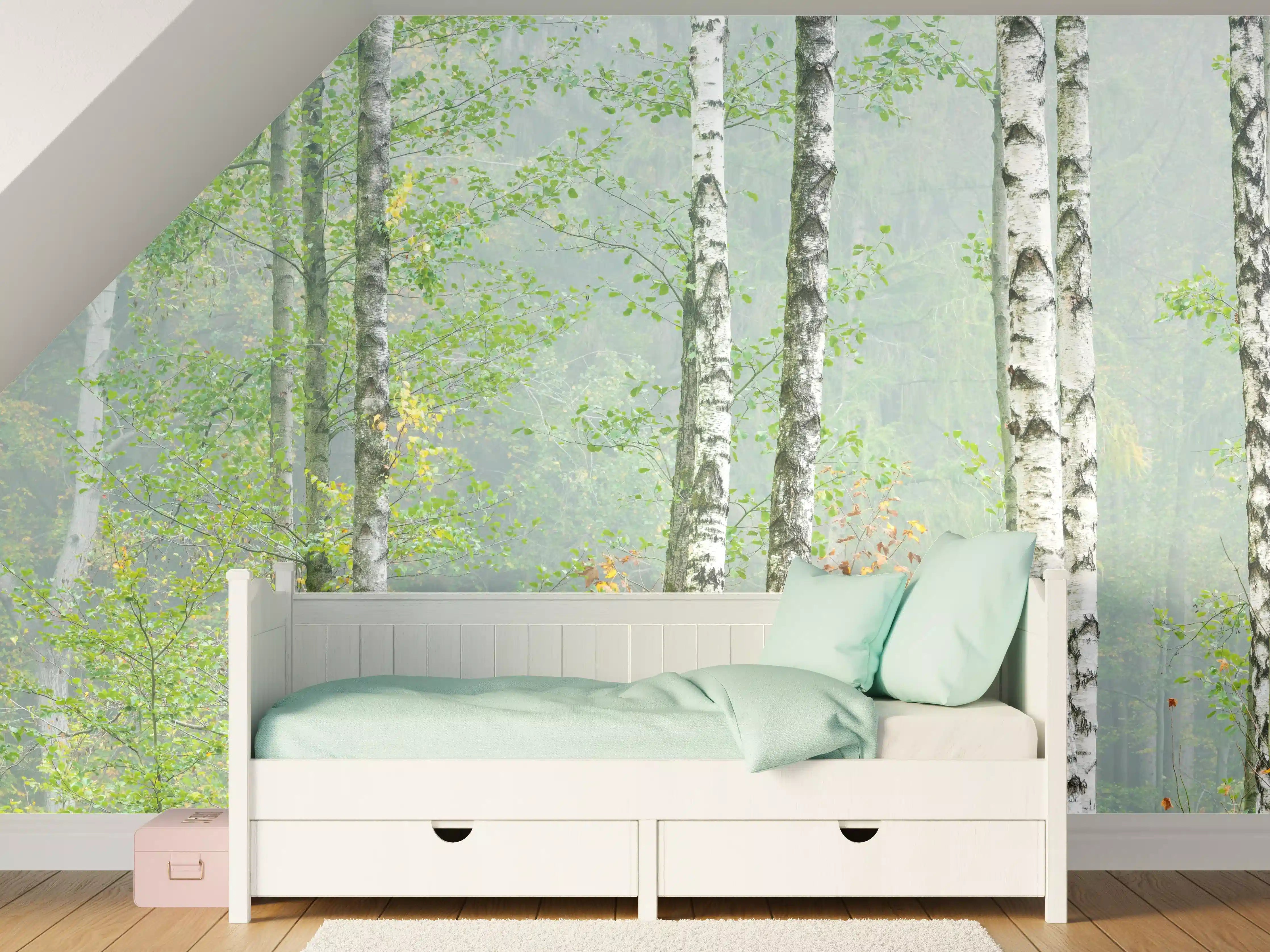 Kinderzimmer Wandgestaltung - Nebeliger Birkenwald