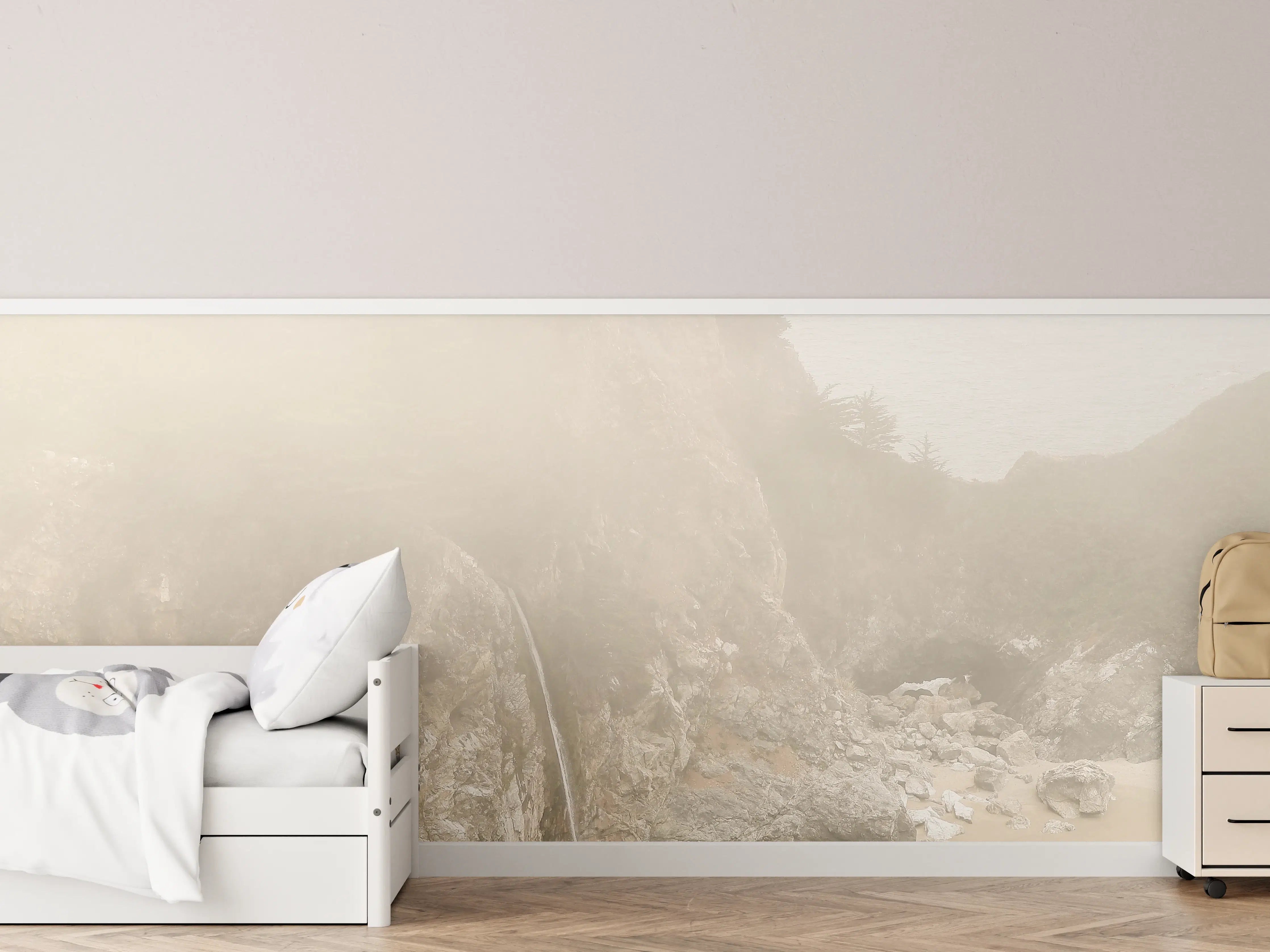 Kinderzimmer Wandgestaltung - Nebelverhangene Küstenlandschaft mit Wasserfall