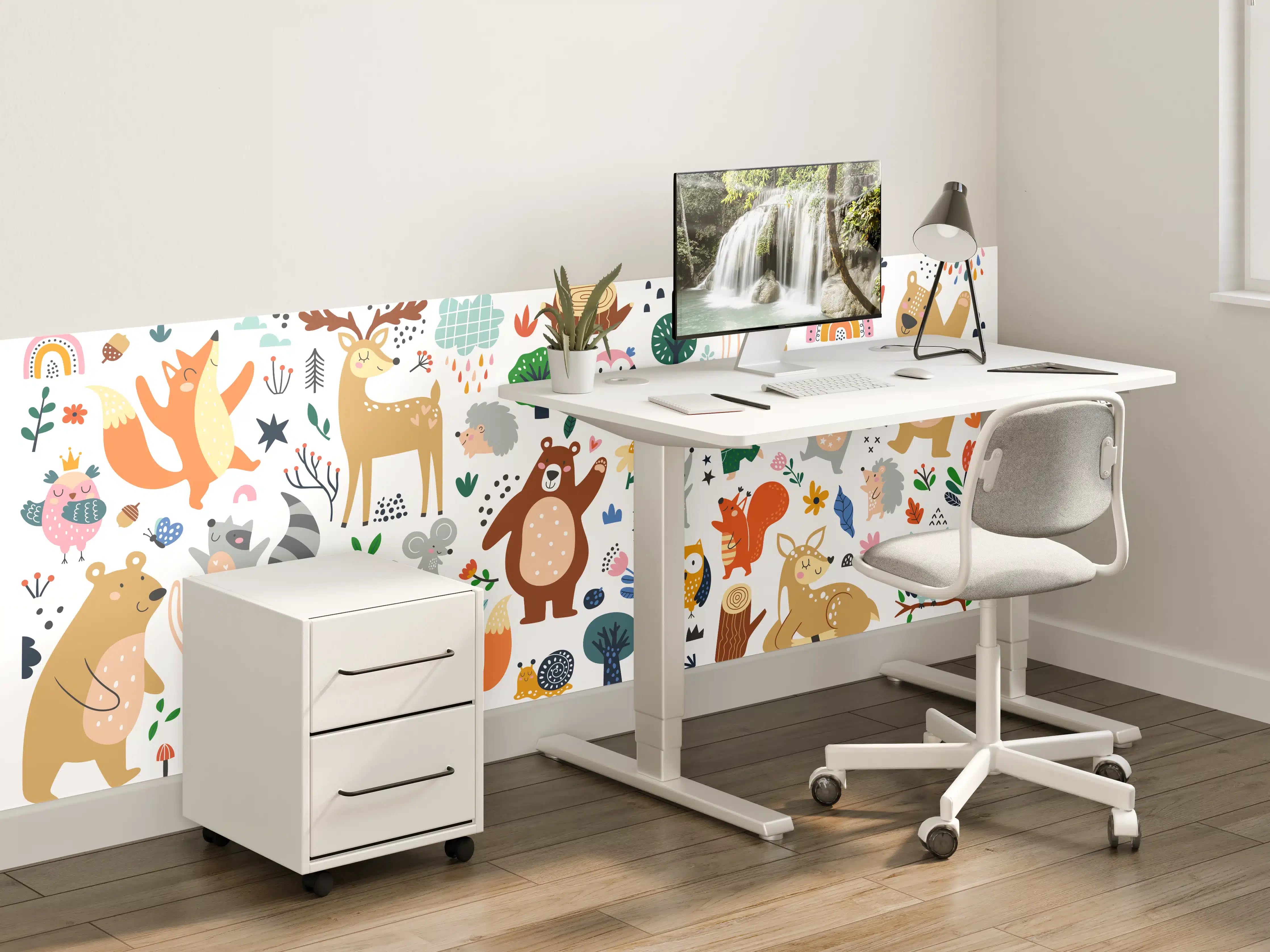 Kinderzimmer Wandgestaltung - Niedliche Waldtiere im bunten Design