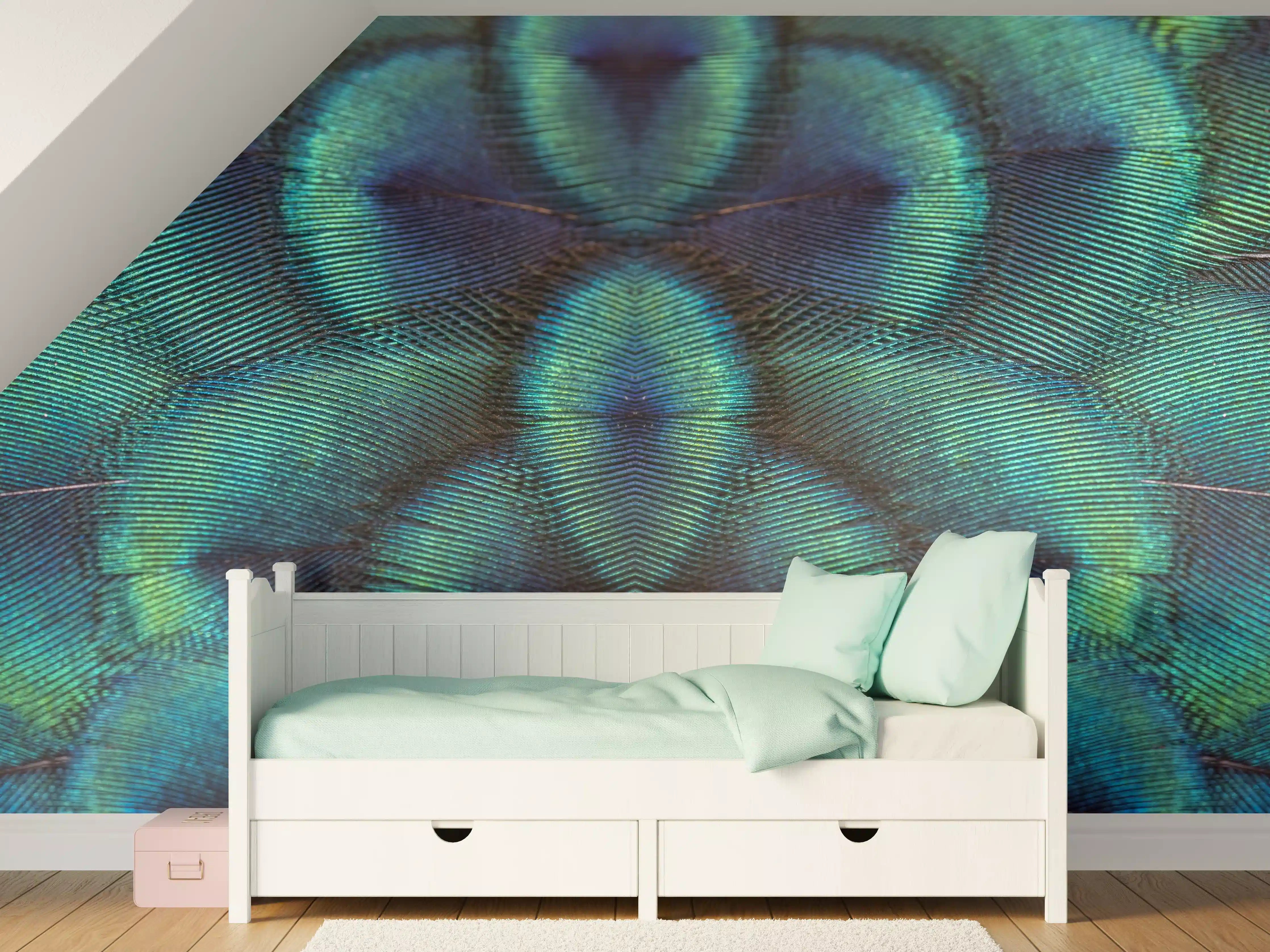 Kinderzimmer Wandgestaltung - Pfauenfedern - Nahaufnahme