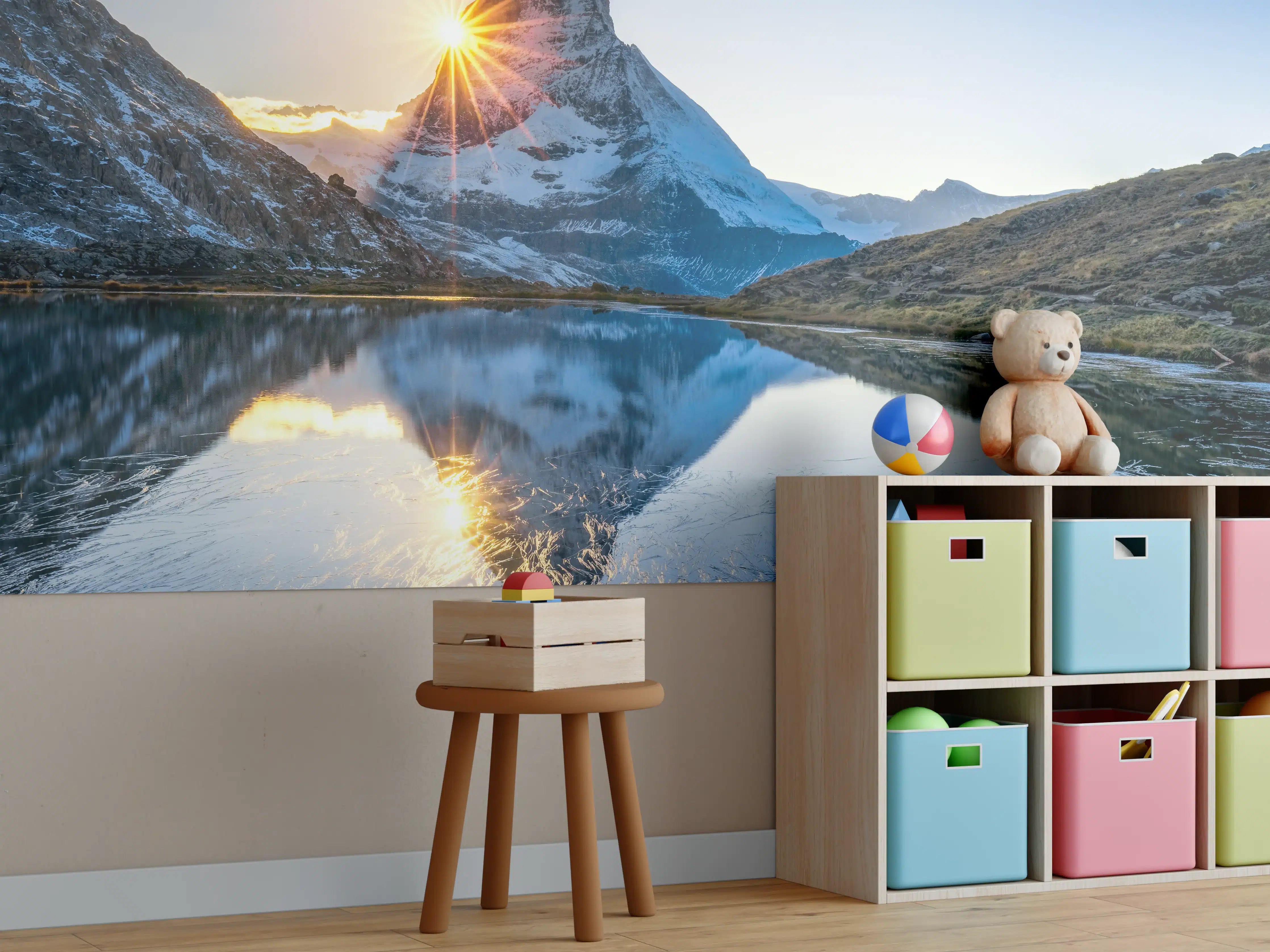 Kinderzimmer Wandgestaltung - Riffelsee und Matterhorn in den Alpen