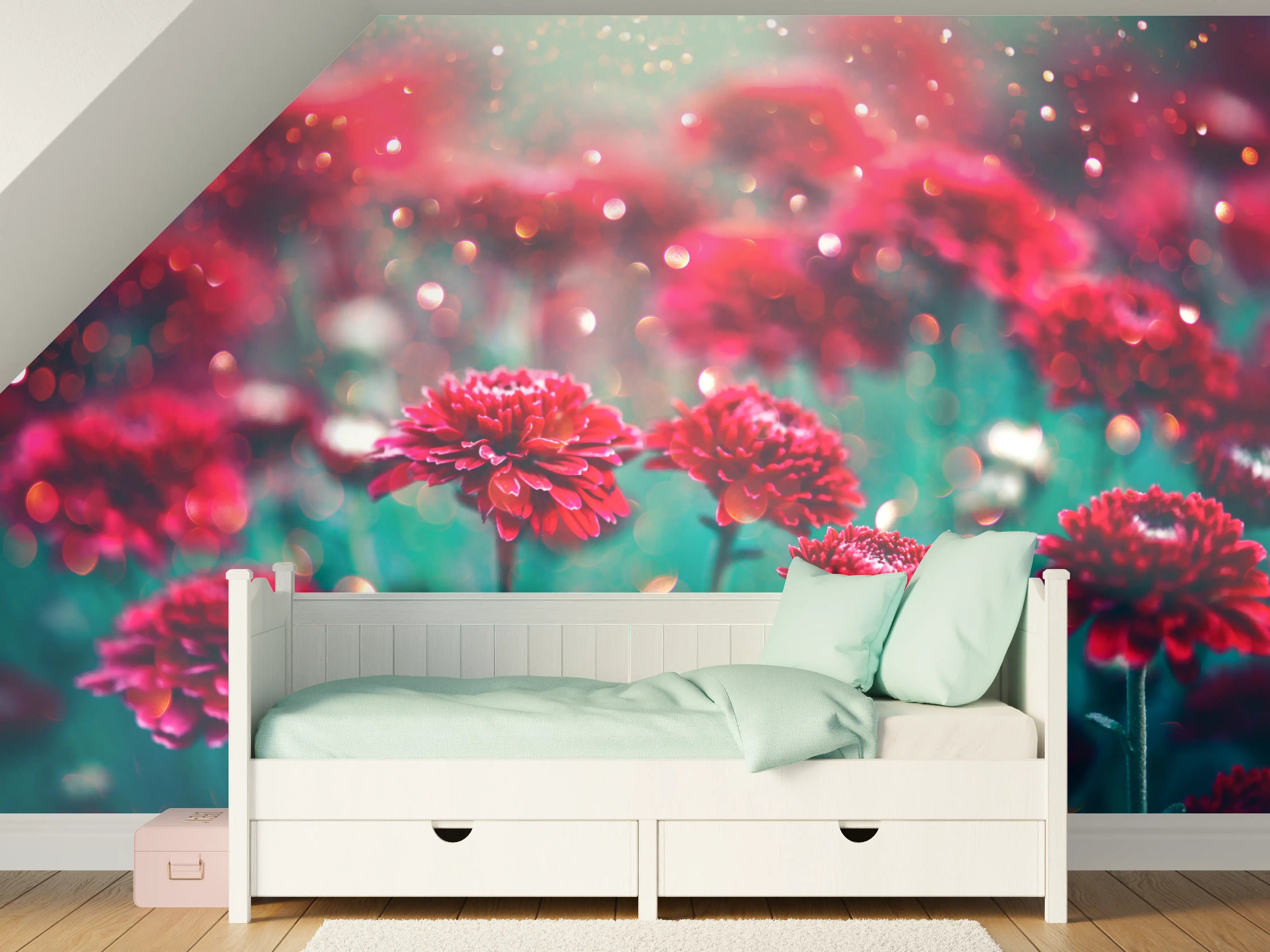 Kinderzimmer Wandgestaltung - Rote Blumen funkeln im Garten