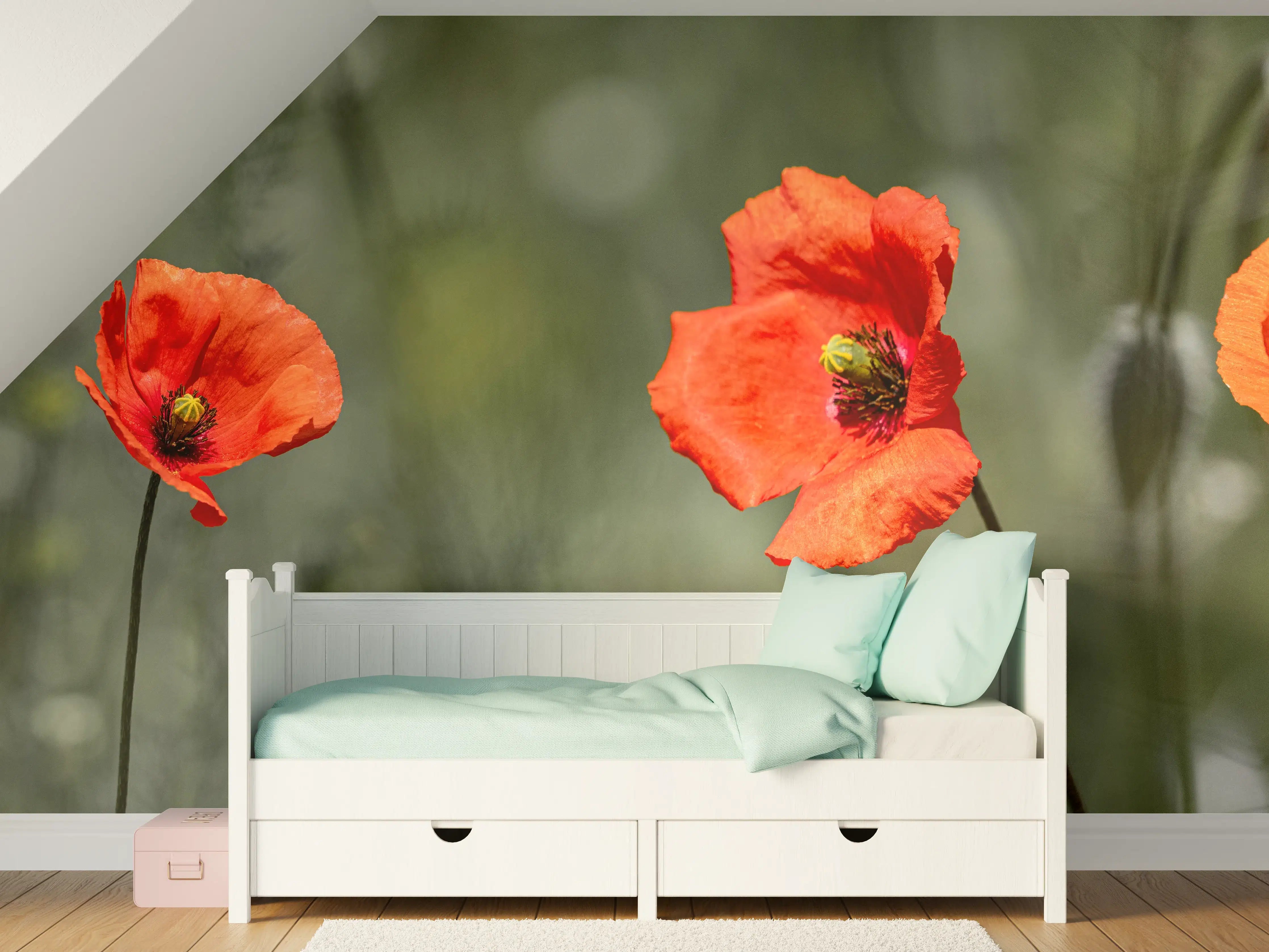 Kinderzimmer Wandgestaltung - Roter Mohn inmitten des Grüns