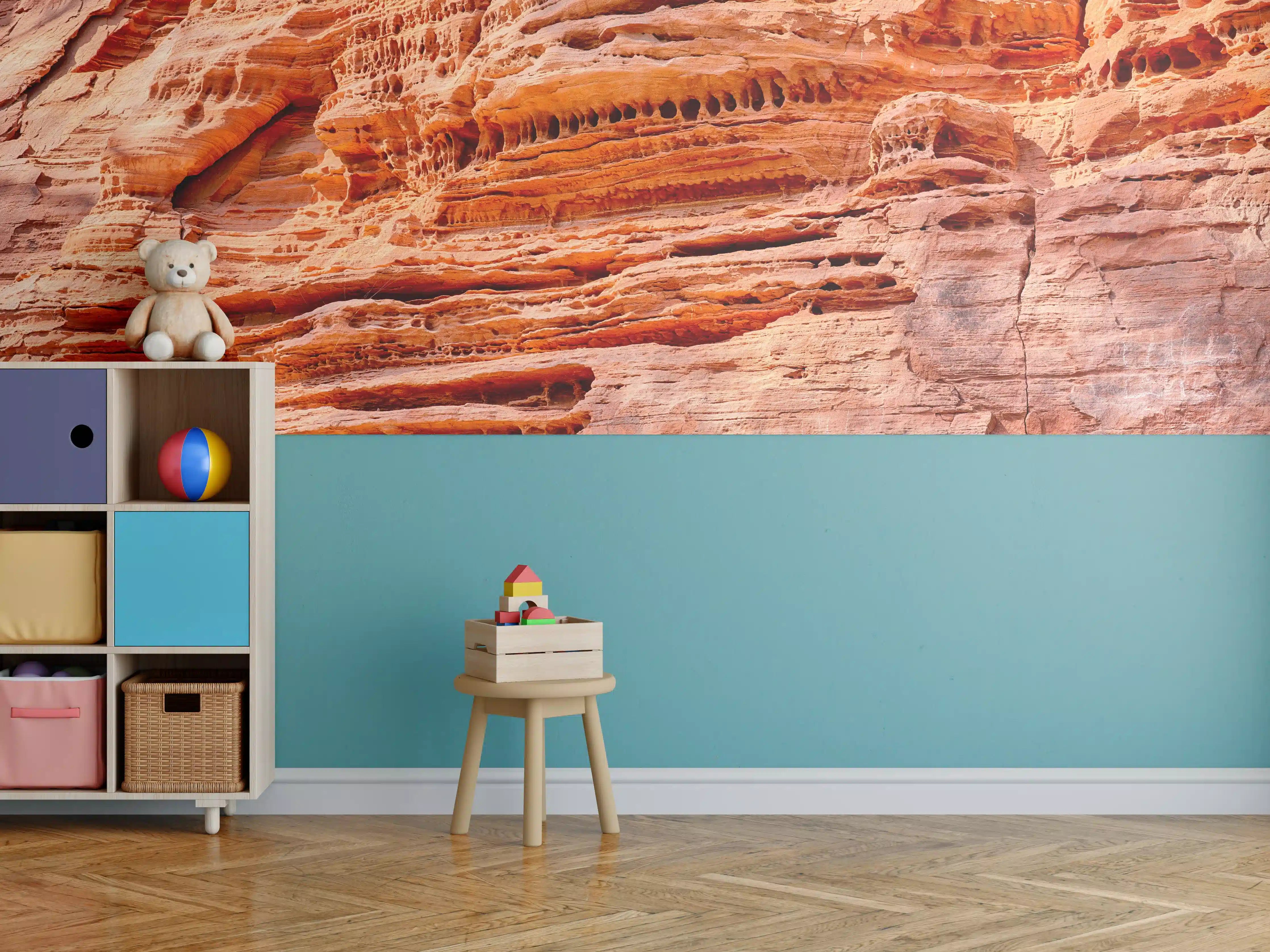 Kinderzimmer Wandgestaltung - Roter Sandstein mit markanten Schichten